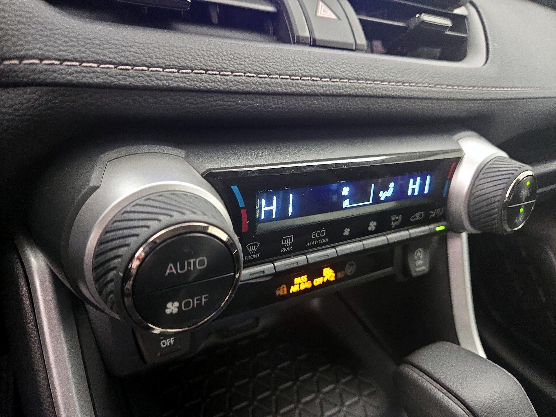 Thumbnail: 2024 Toyota RAV4 - 16