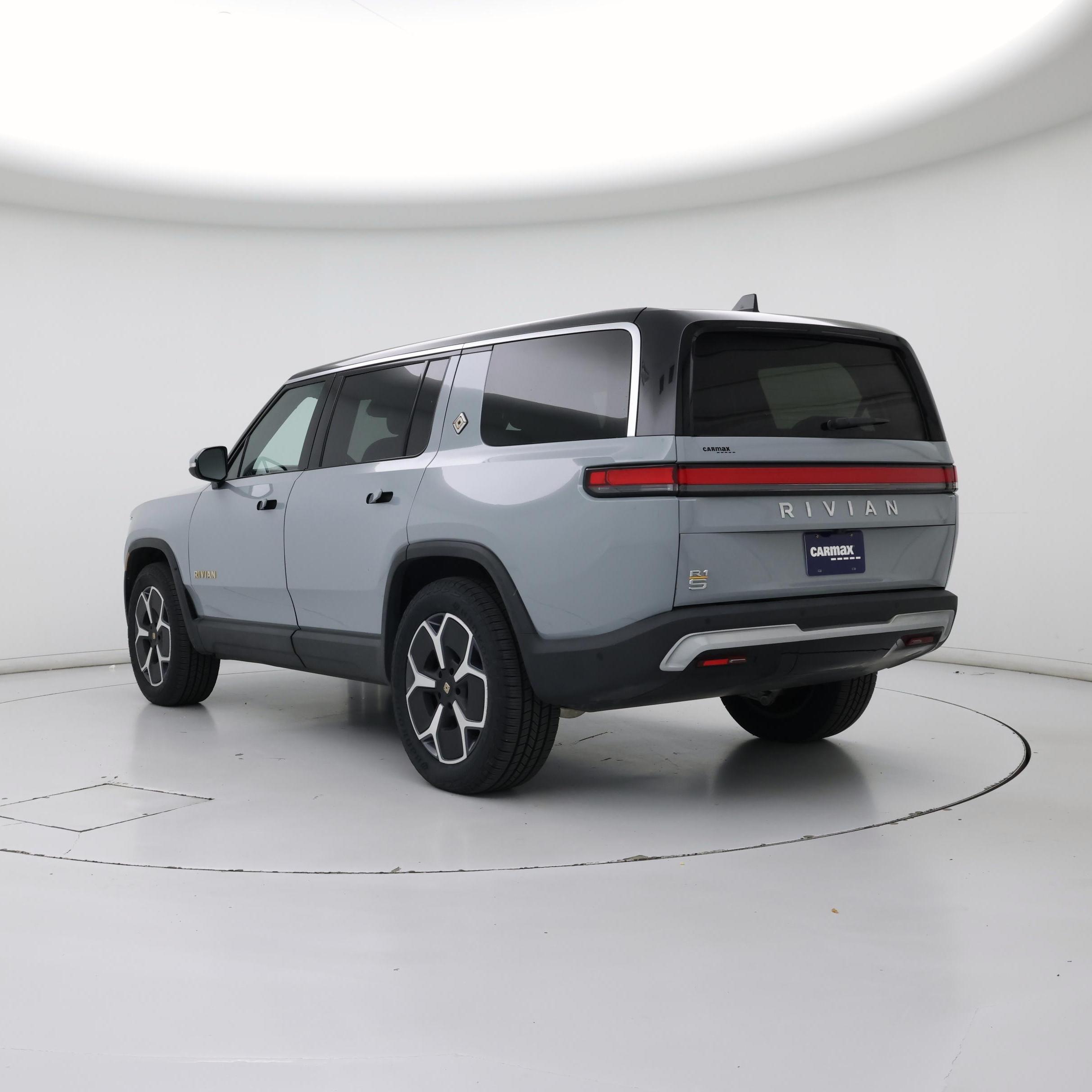 Thumbnail: 2023 Rivian R1S - 2