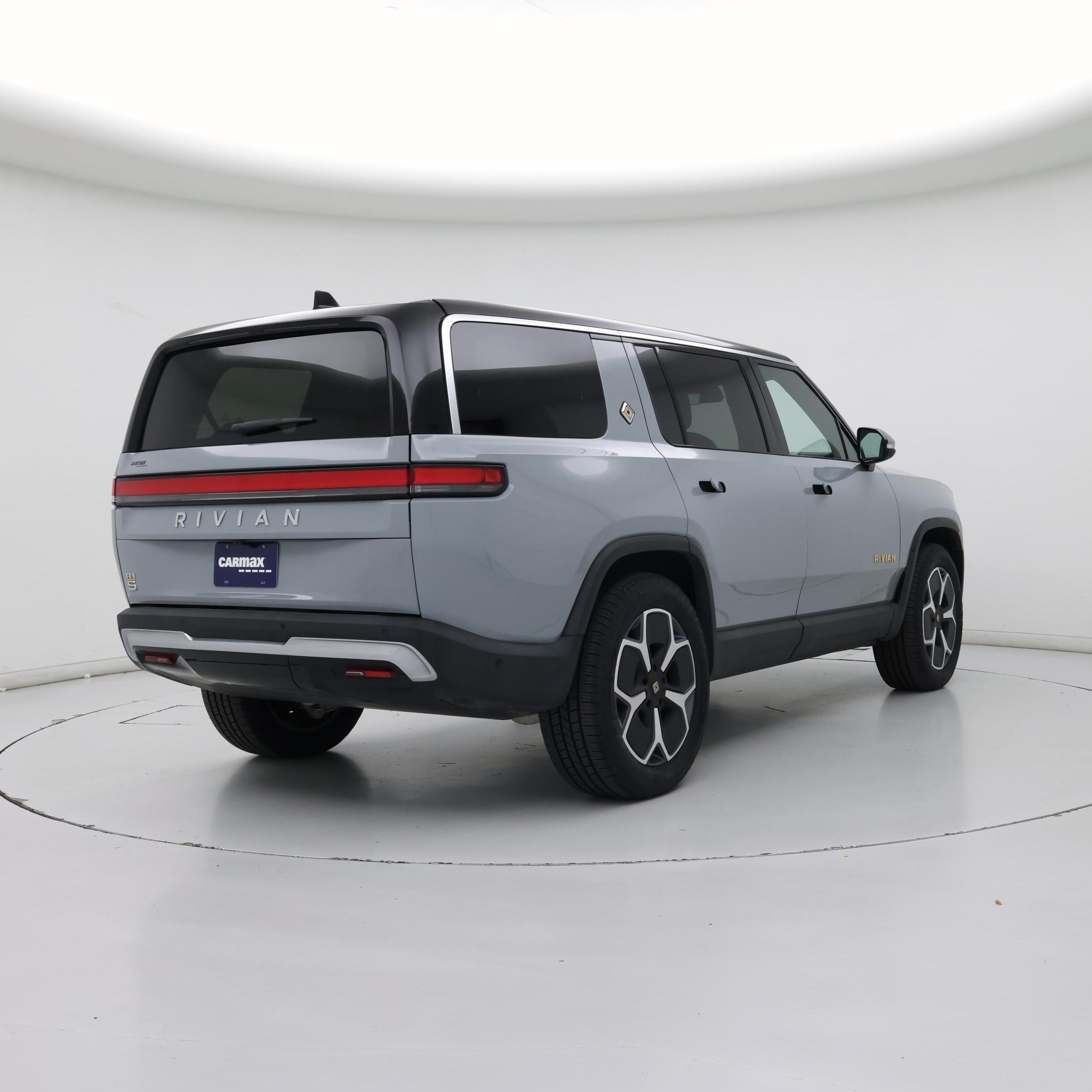 Thumbnail: 2023 Rivian R1S - 8