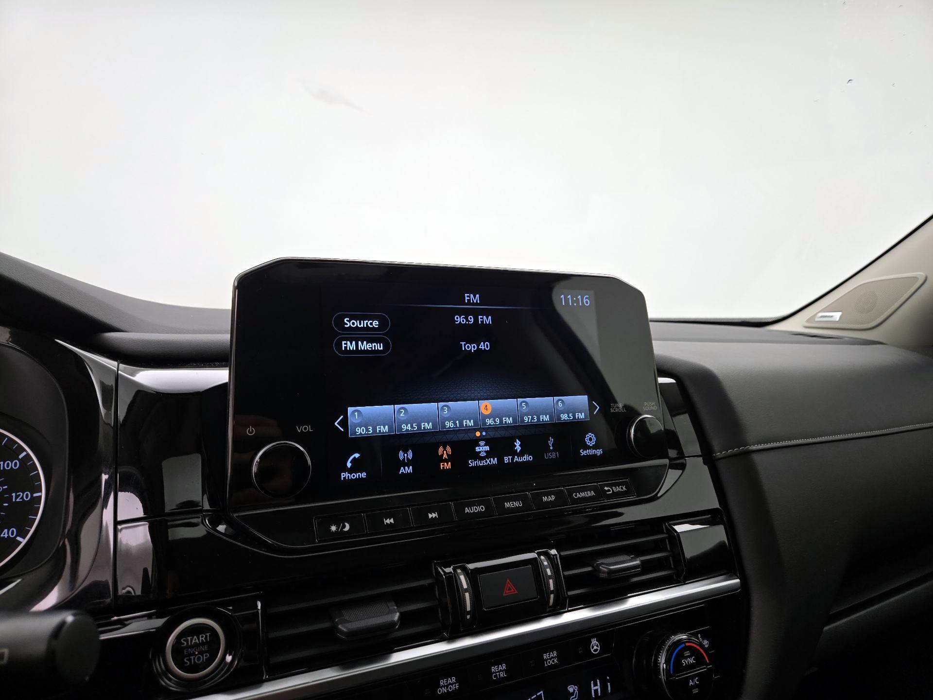 Thumbnail: 2022 Nissan Pathfinder - 16