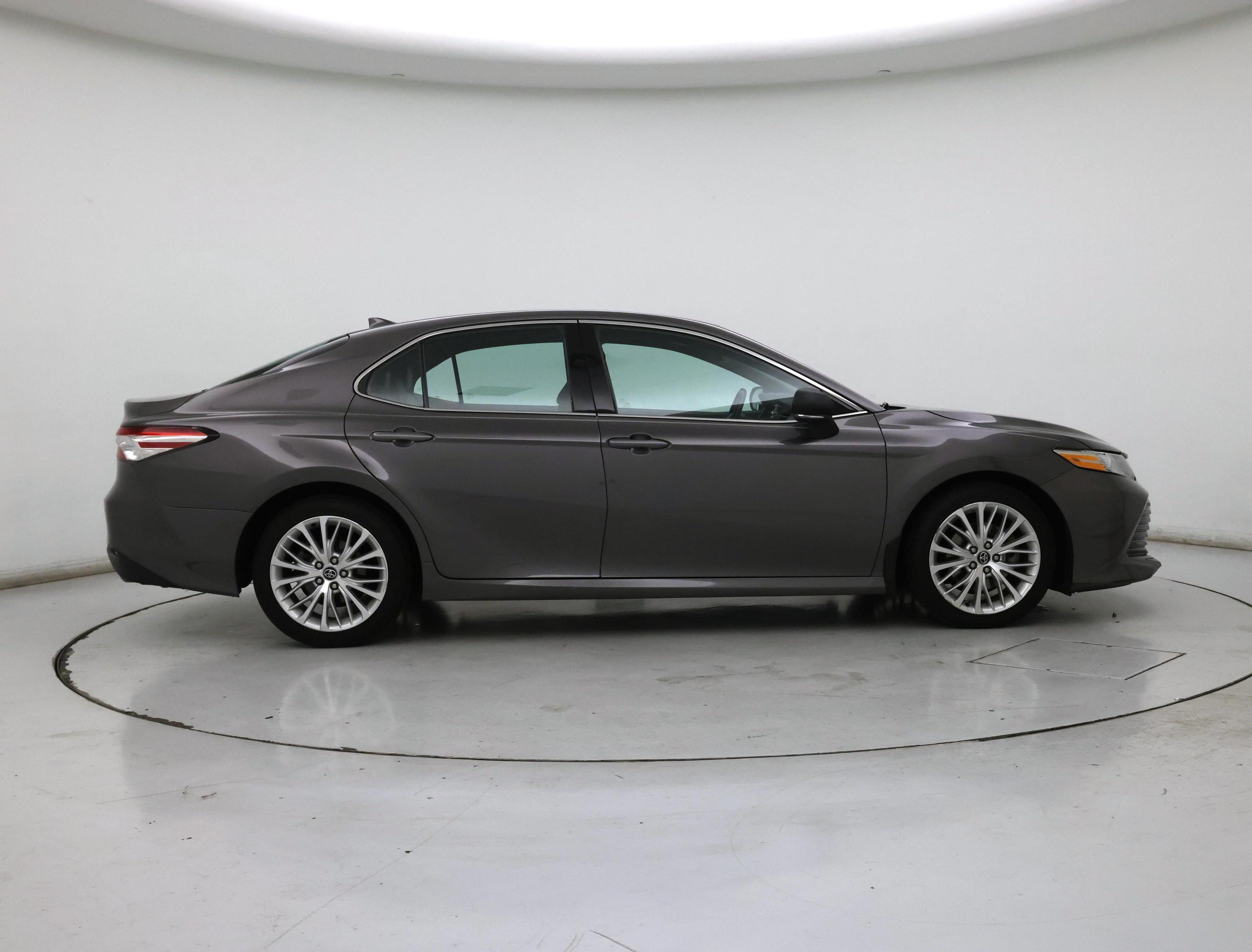 Thumbnail: 2020 Toyota Camry - 7