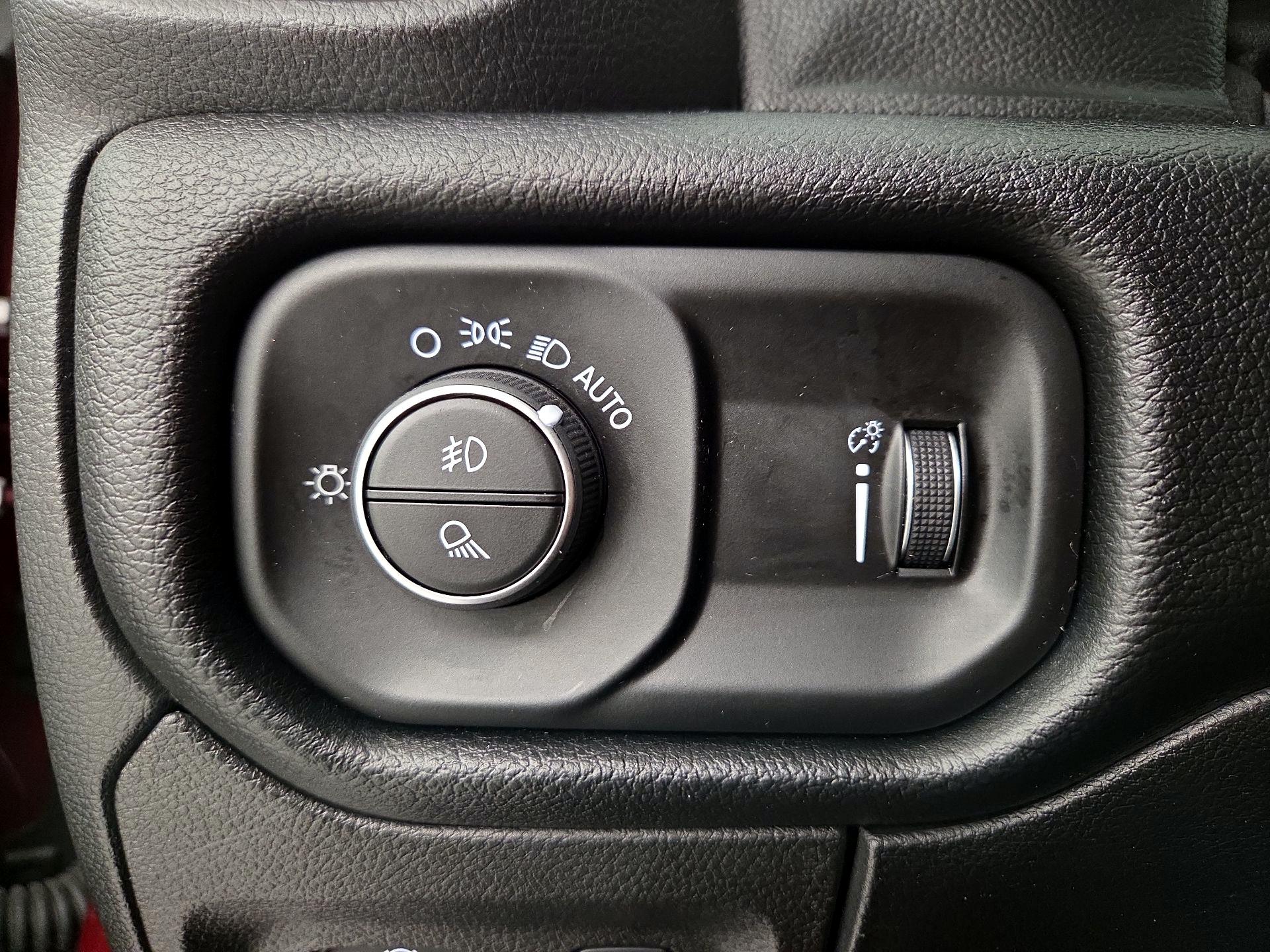 Thumbnail: 2020 RAM 1500 - 13