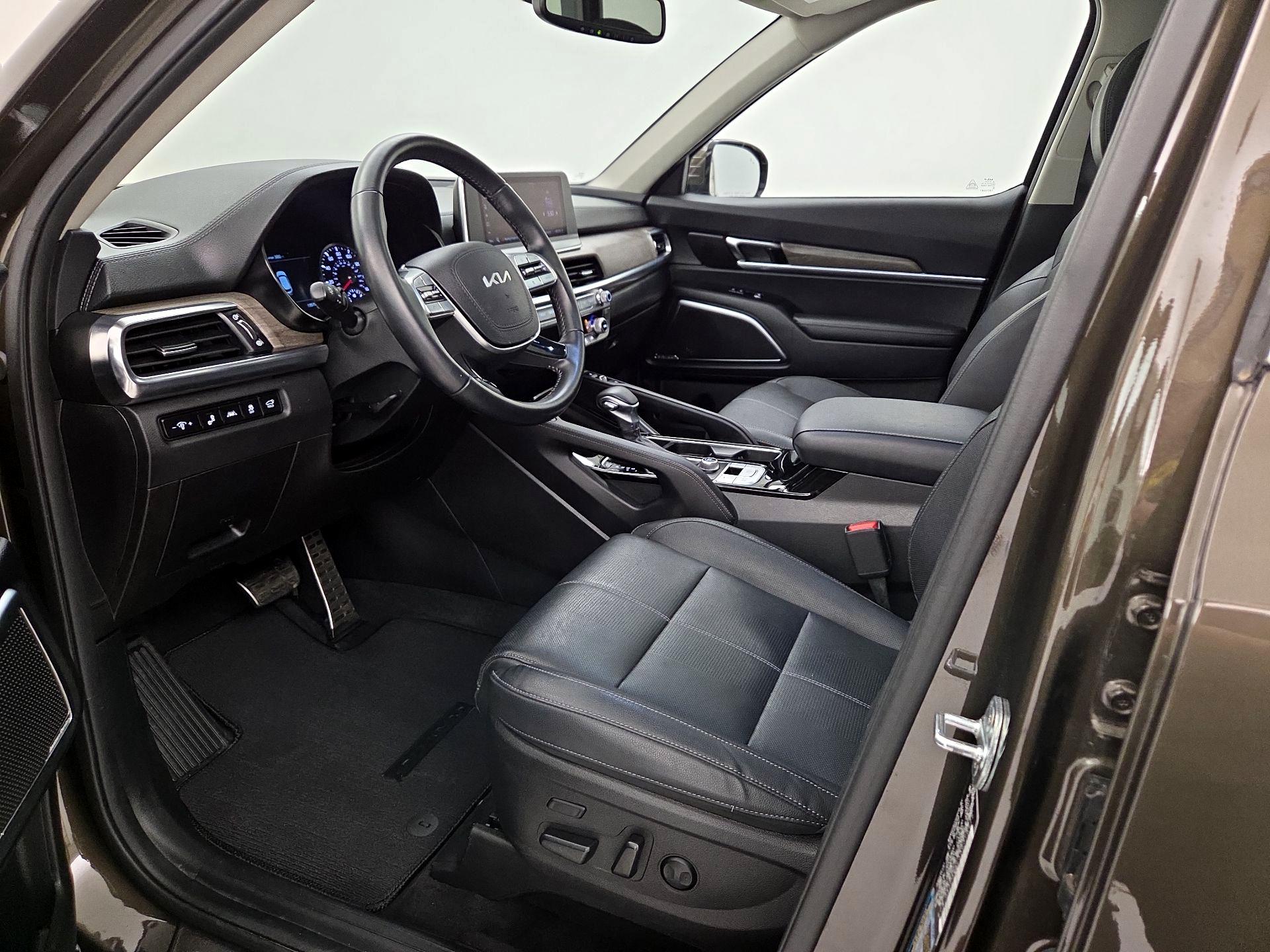 Thumbnail: 2022 Kia Telluride - 11