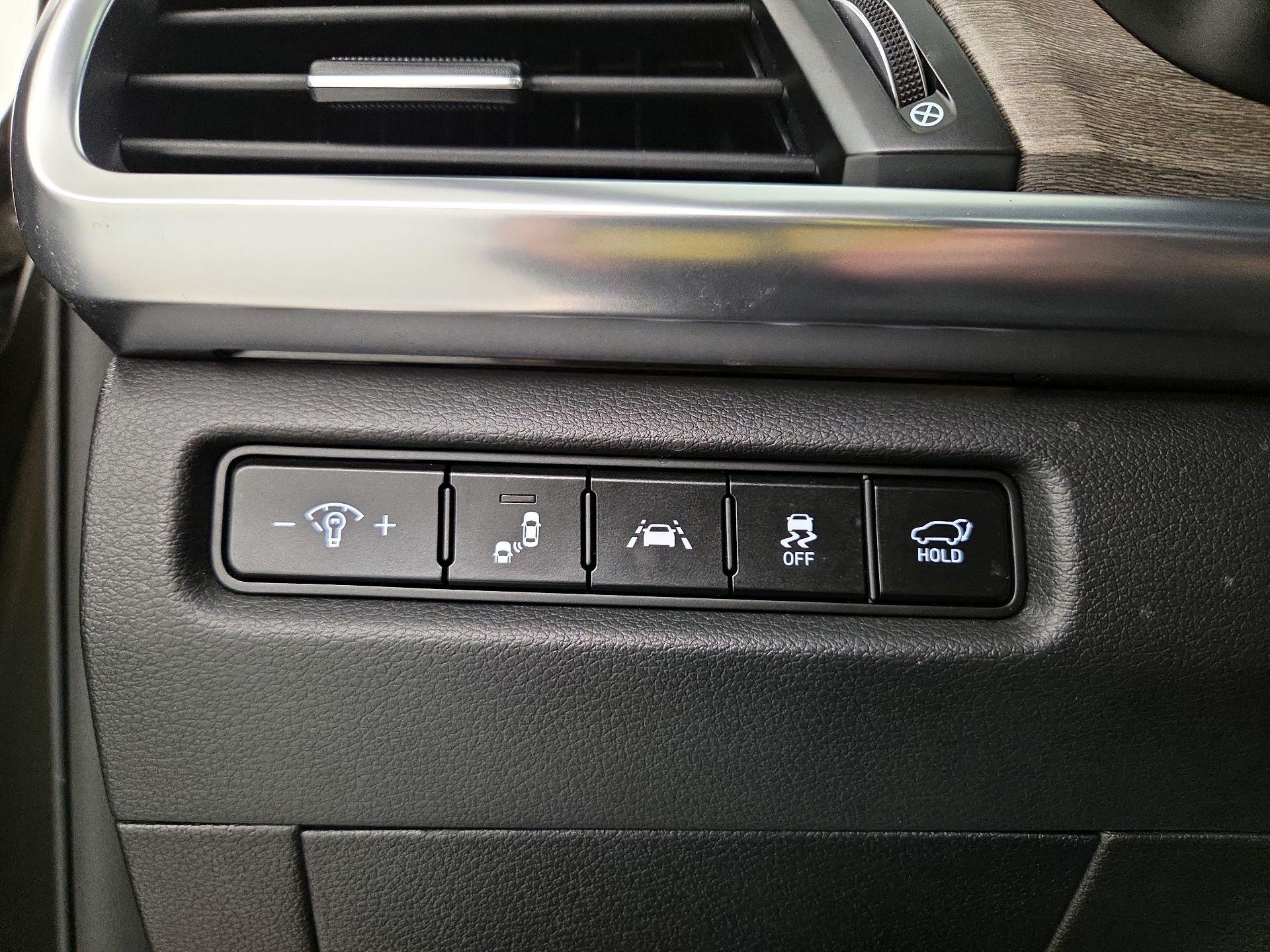 Thumbnail: 2022 Kia Telluride - 13