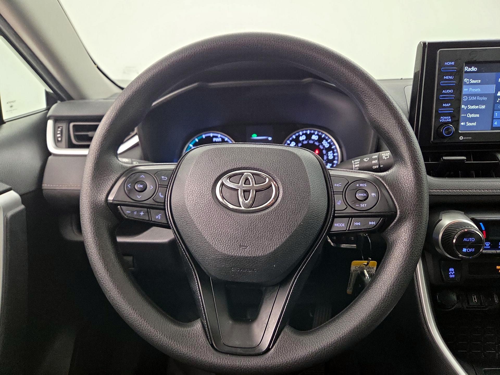 Thumbnail: 2020 Toyota RAV4 - 10