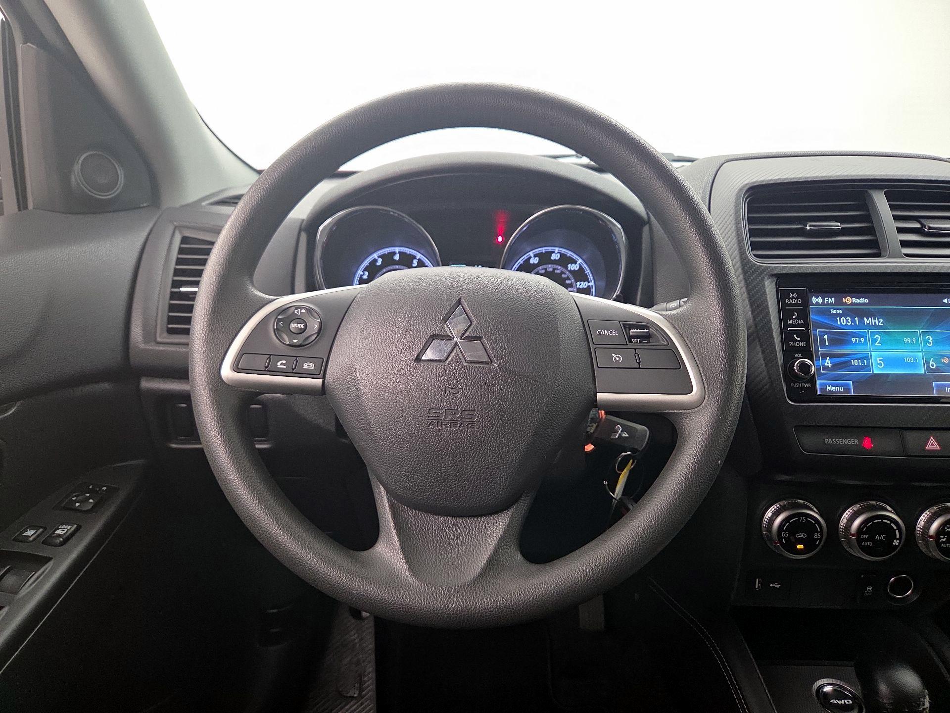 Thumbnail: 2023 Mitsubishi Outlander Sport - 10