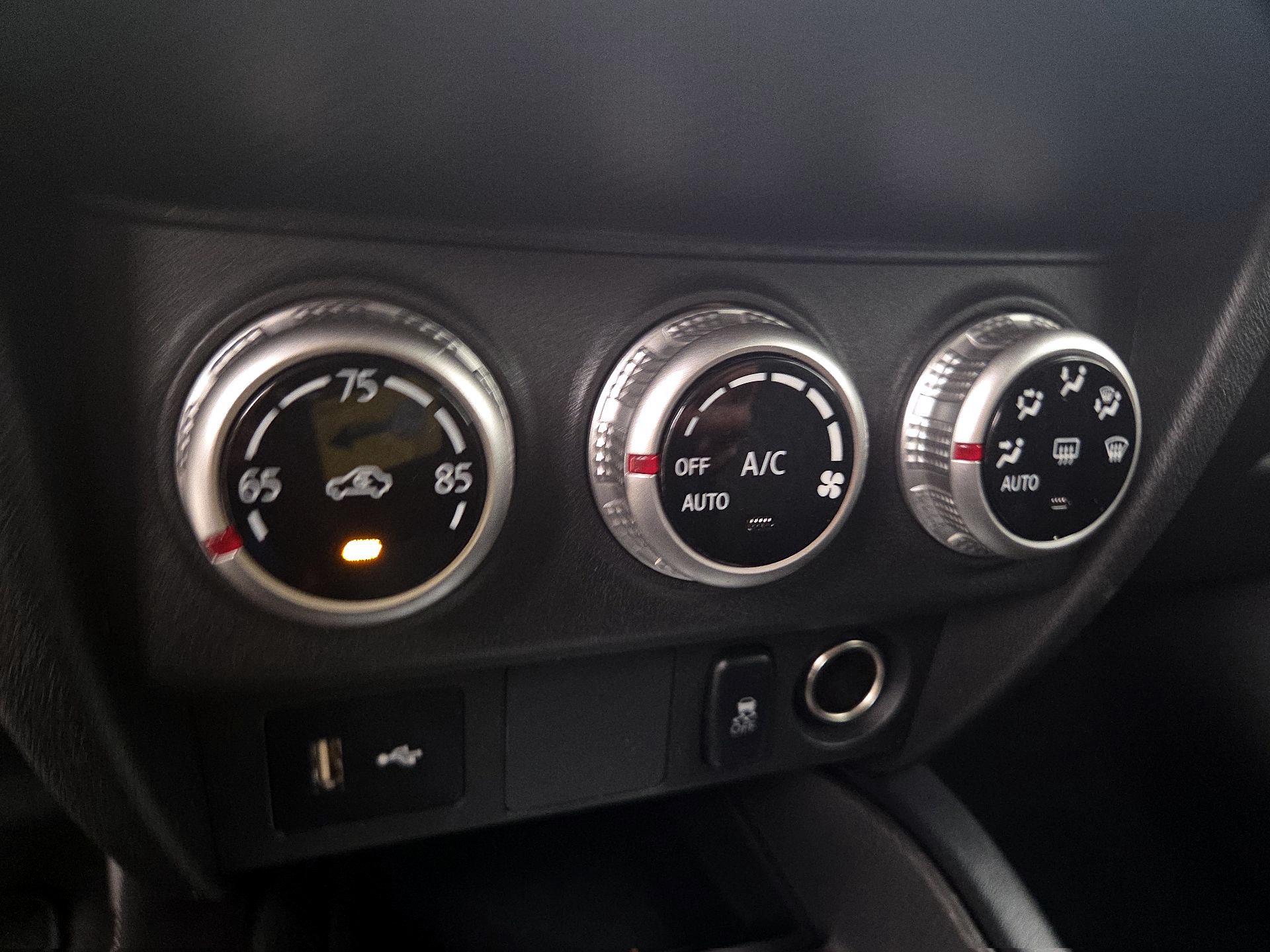 Thumbnail: 2023 Mitsubishi Outlander Sport - 16