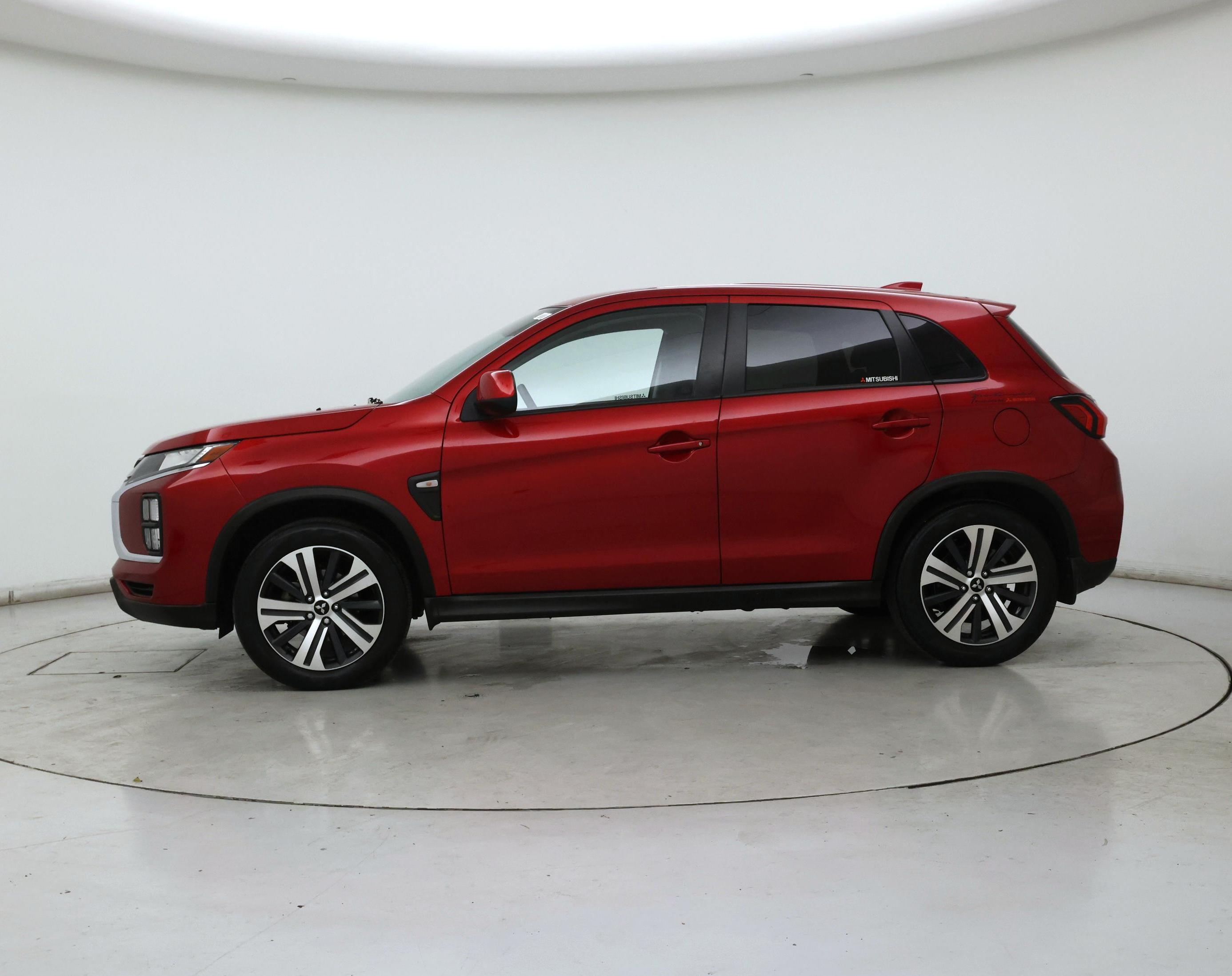 Thumbnail: 2023 Mitsubishi Outlander Sport - 3