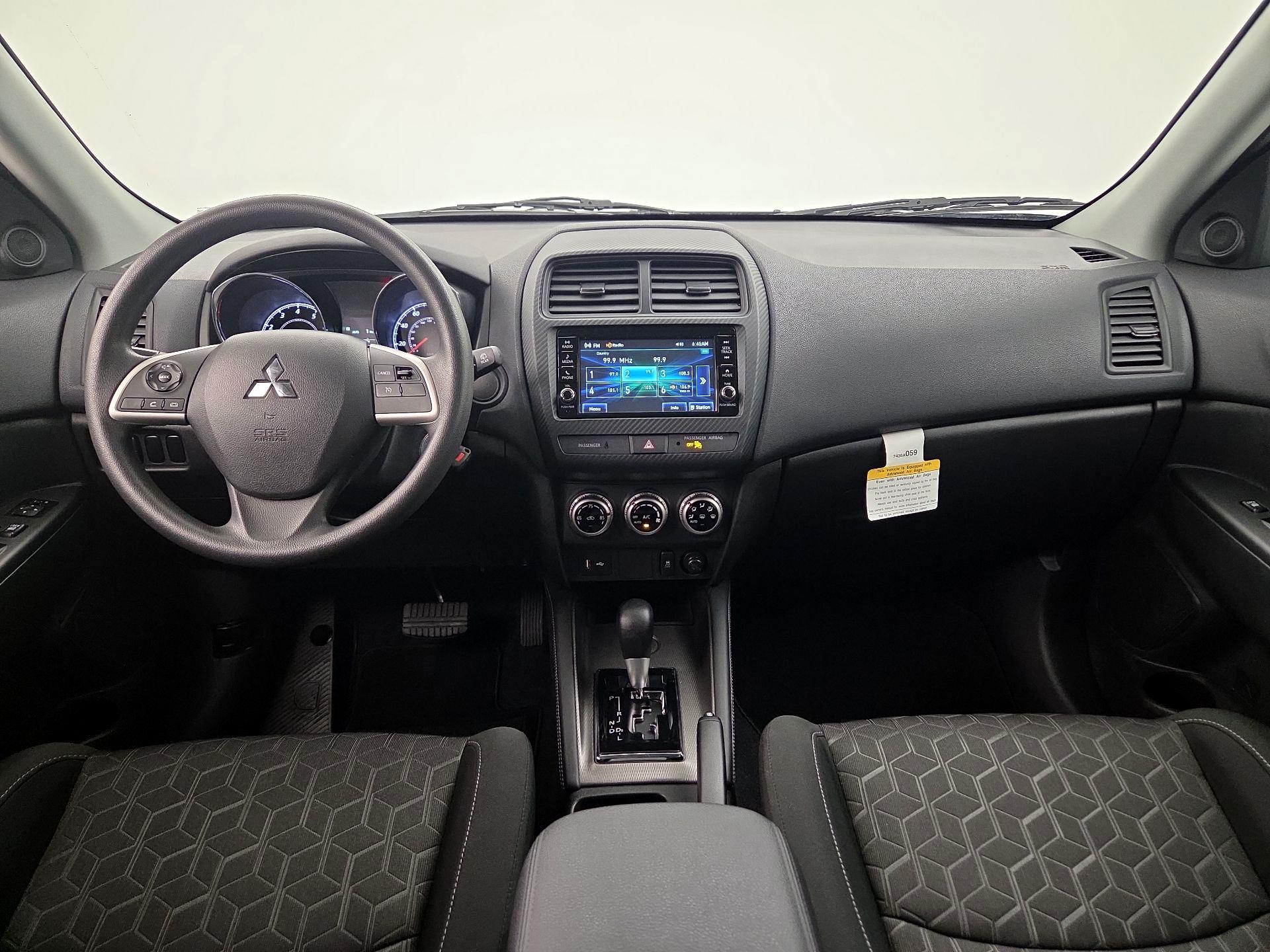 Thumbnail: 2022 Mitsubishi Outlander Sport - 9