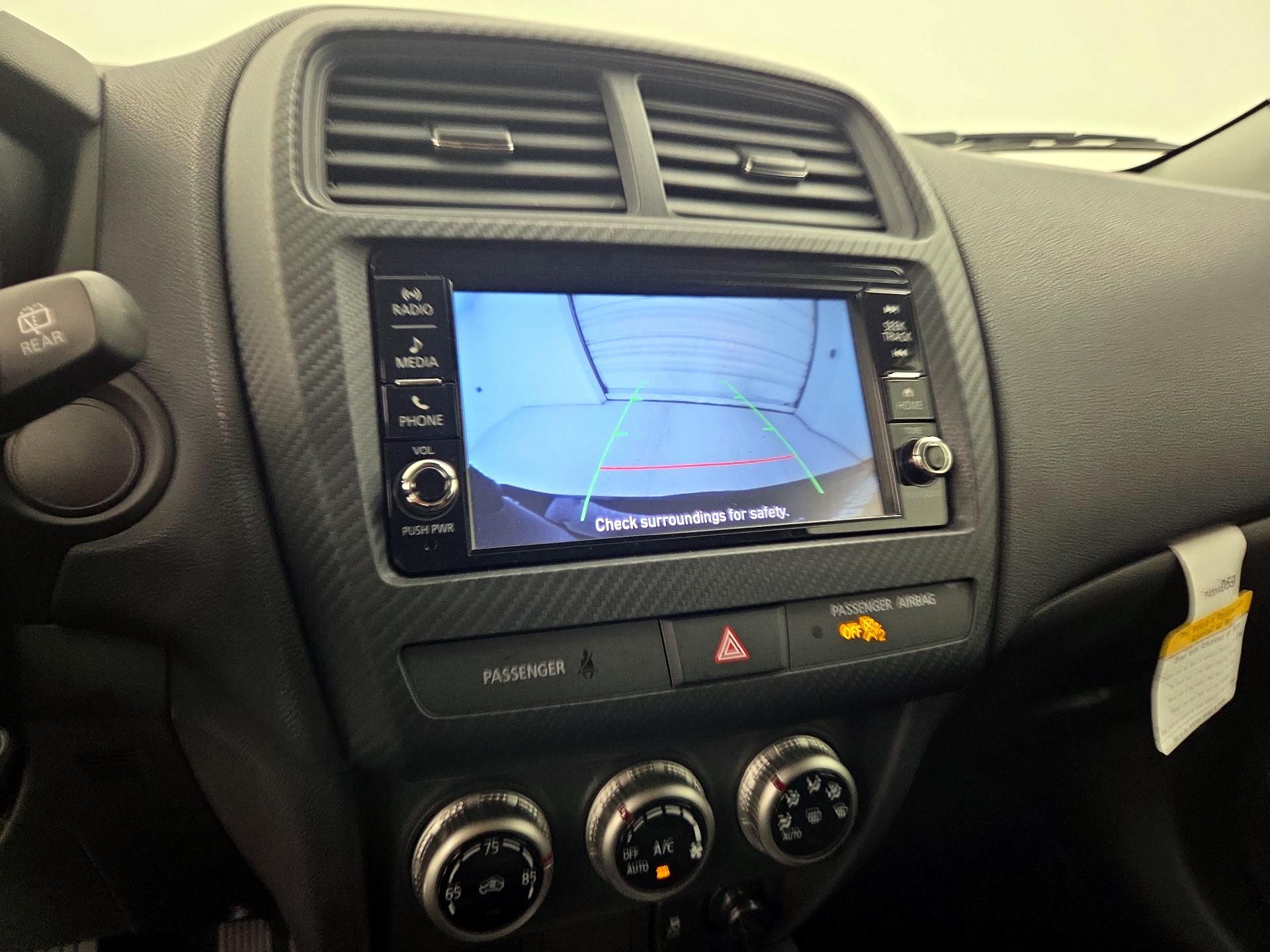 Thumbnail: 2022 Mitsubishi Outlander Sport - 14