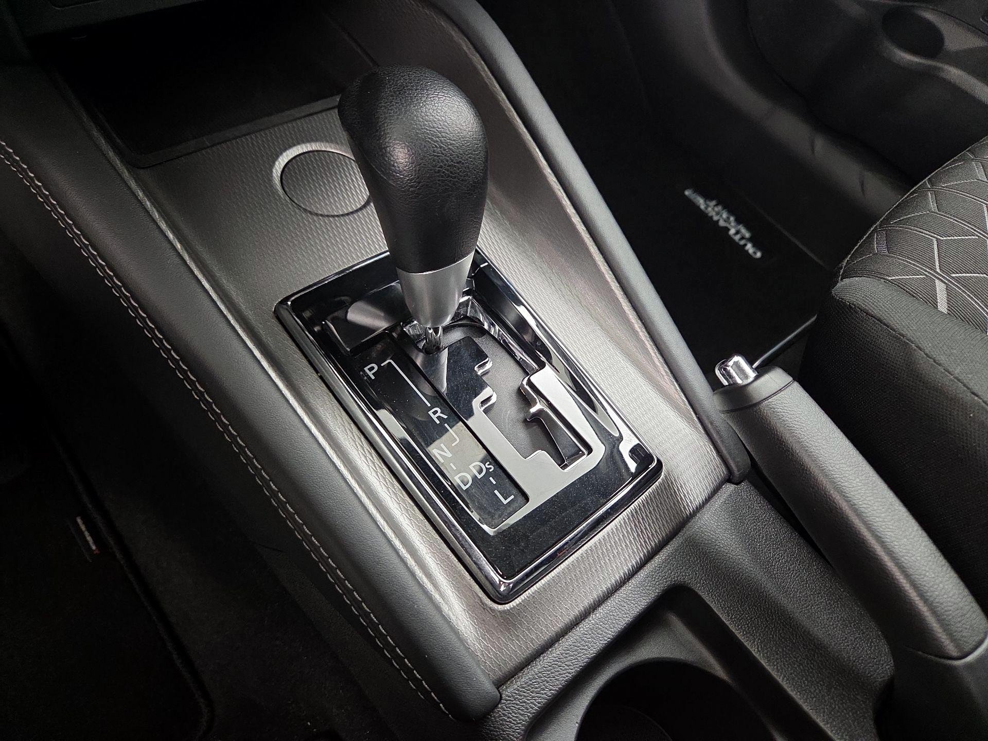 Thumbnail: 2022 Mitsubishi Outlander Sport - 17