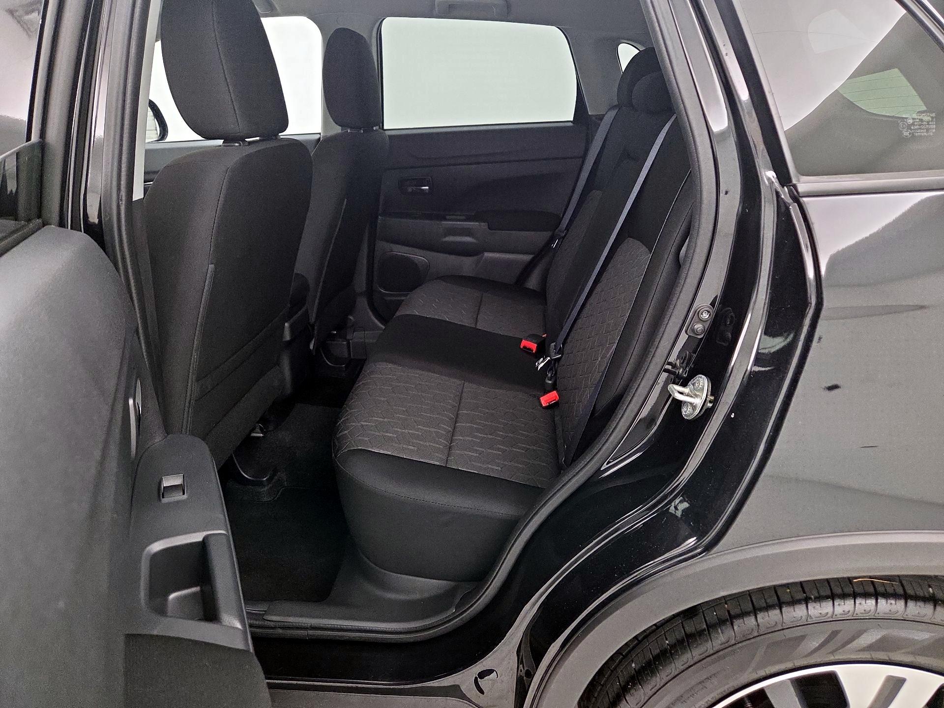 Thumbnail: 2022 Mitsubishi Outlander Sport - 19