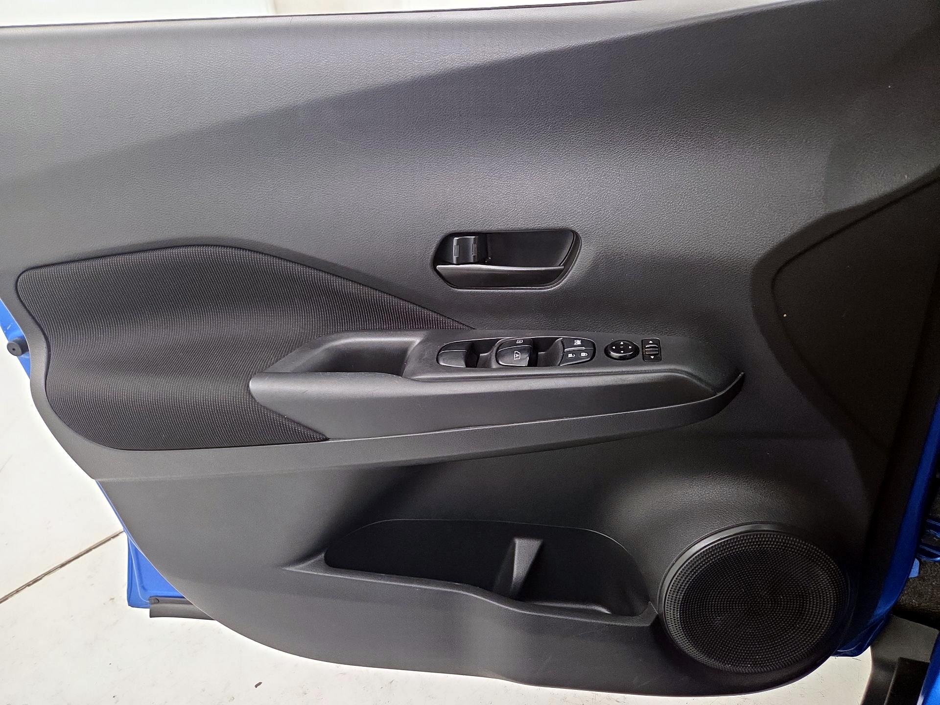 Thumbnail: 2022 Nissan Kicks - 12