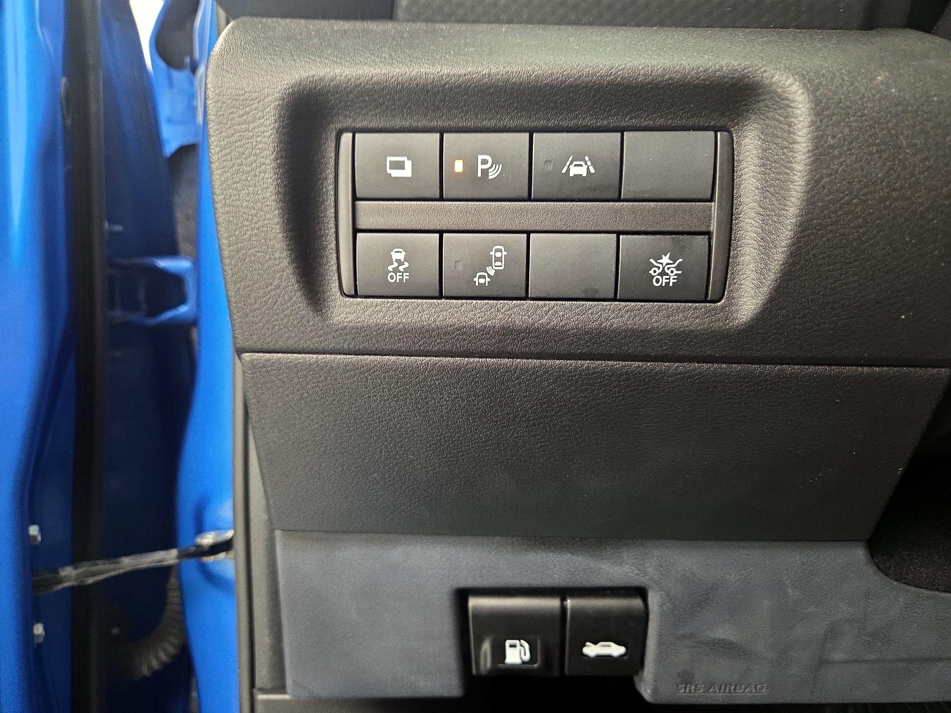 Thumbnail: 2022 Nissan Kicks - 13