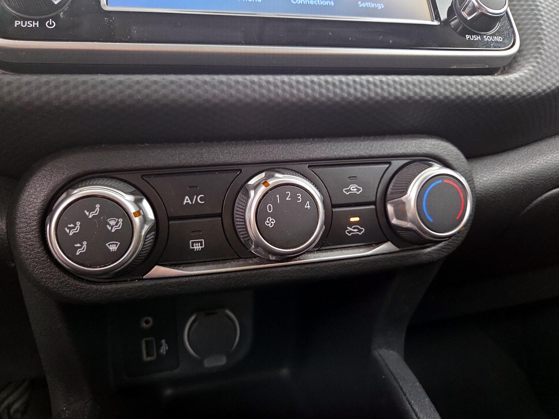 Thumbnail: 2022 Nissan Kicks - 16