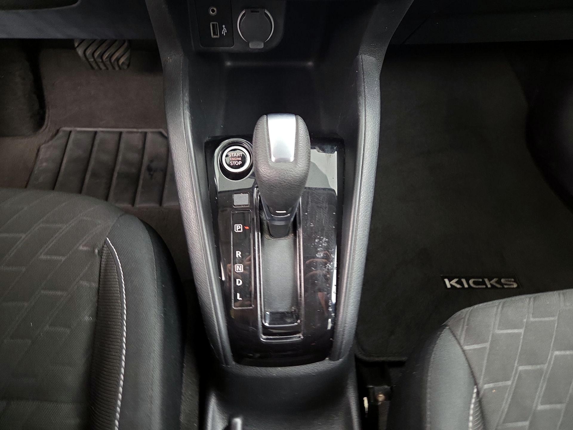 Thumbnail: 2022 Nissan Kicks - 17