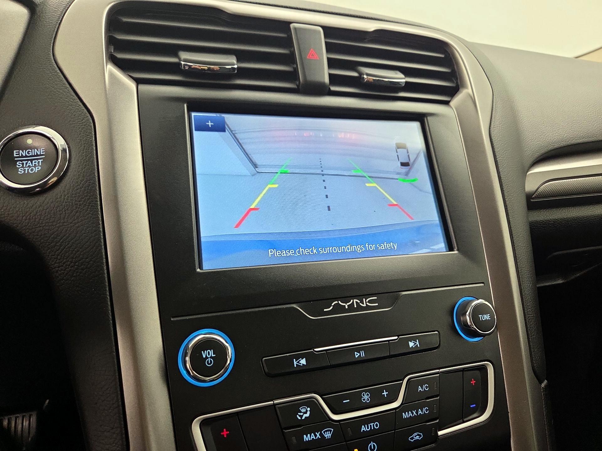 Thumbnail: 2020 Ford Fusion - 14