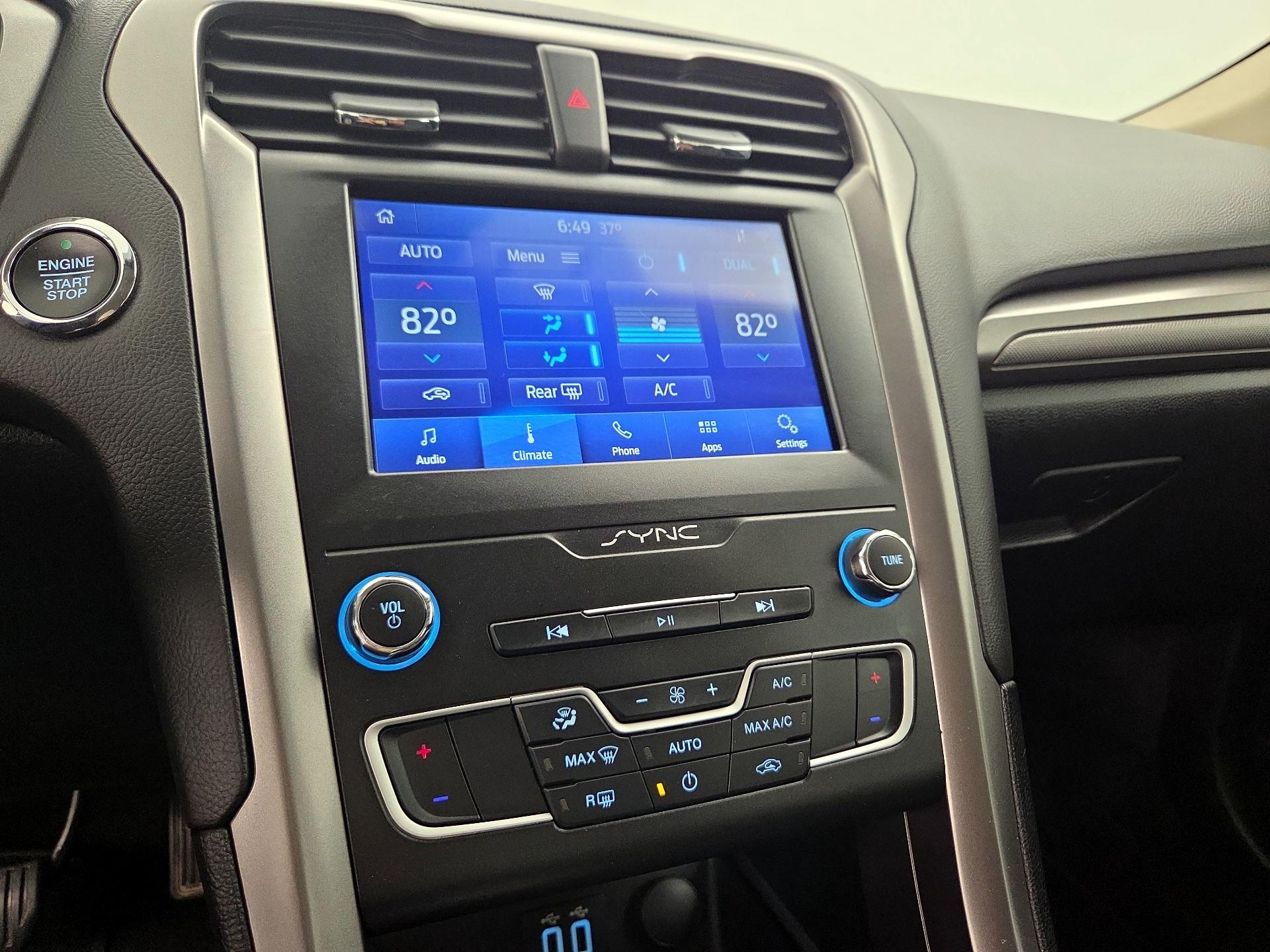 Thumbnail: 2020 Ford Fusion - 16