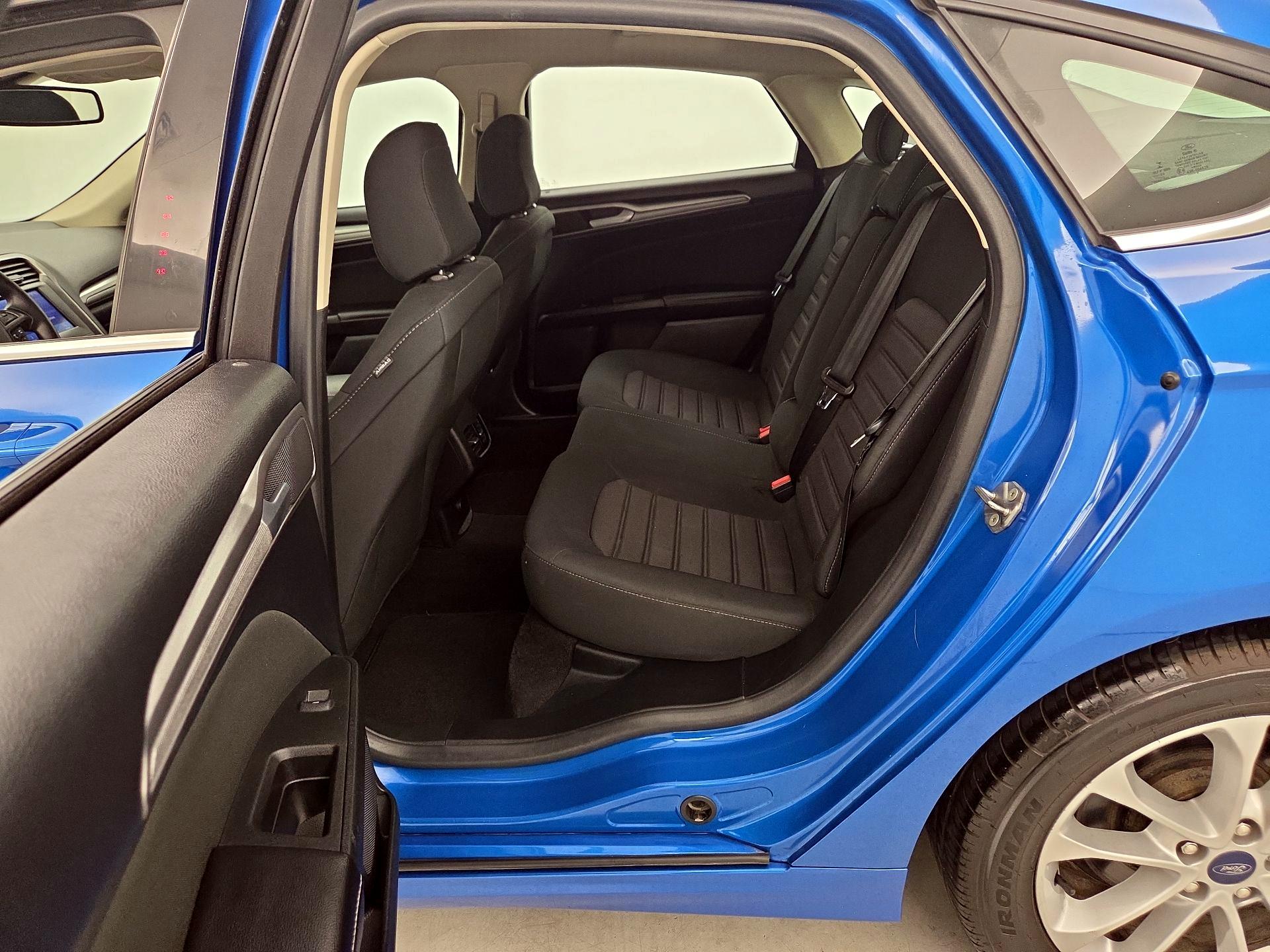 Thumbnail: 2020 Ford Fusion - 19