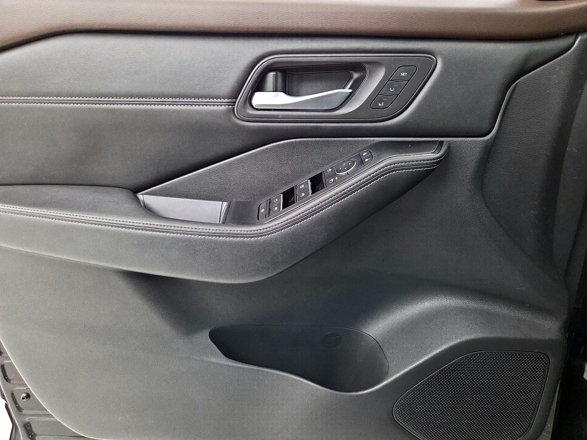 Thumbnail: 2022 Nissan Rogue - 12