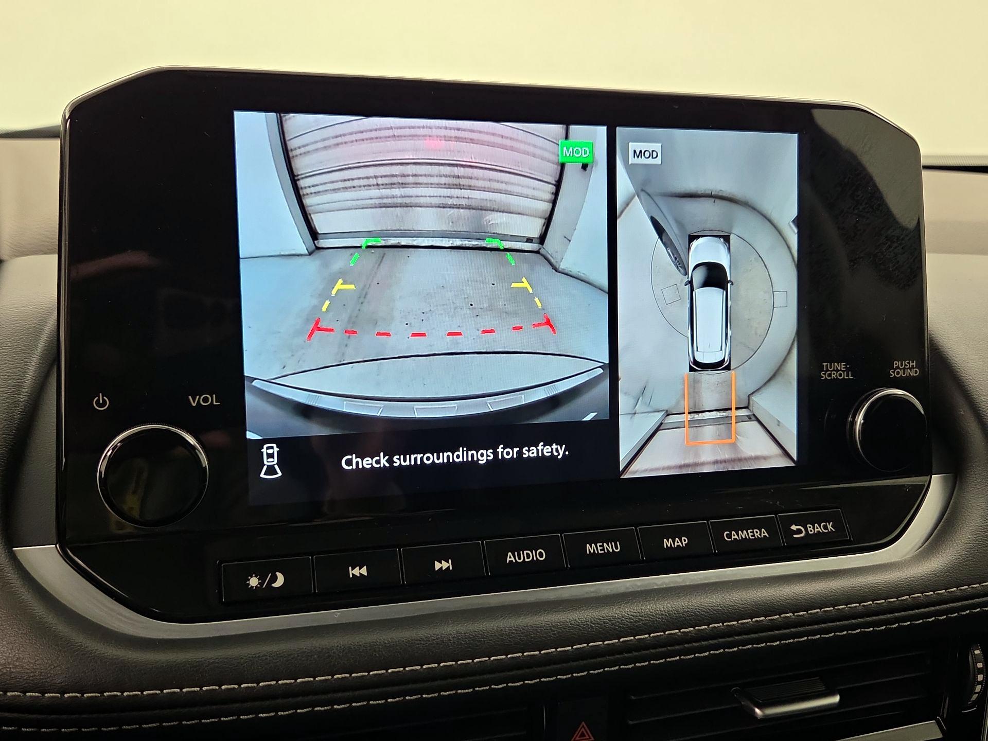 Thumbnail: 2022 Nissan Rogue - 15