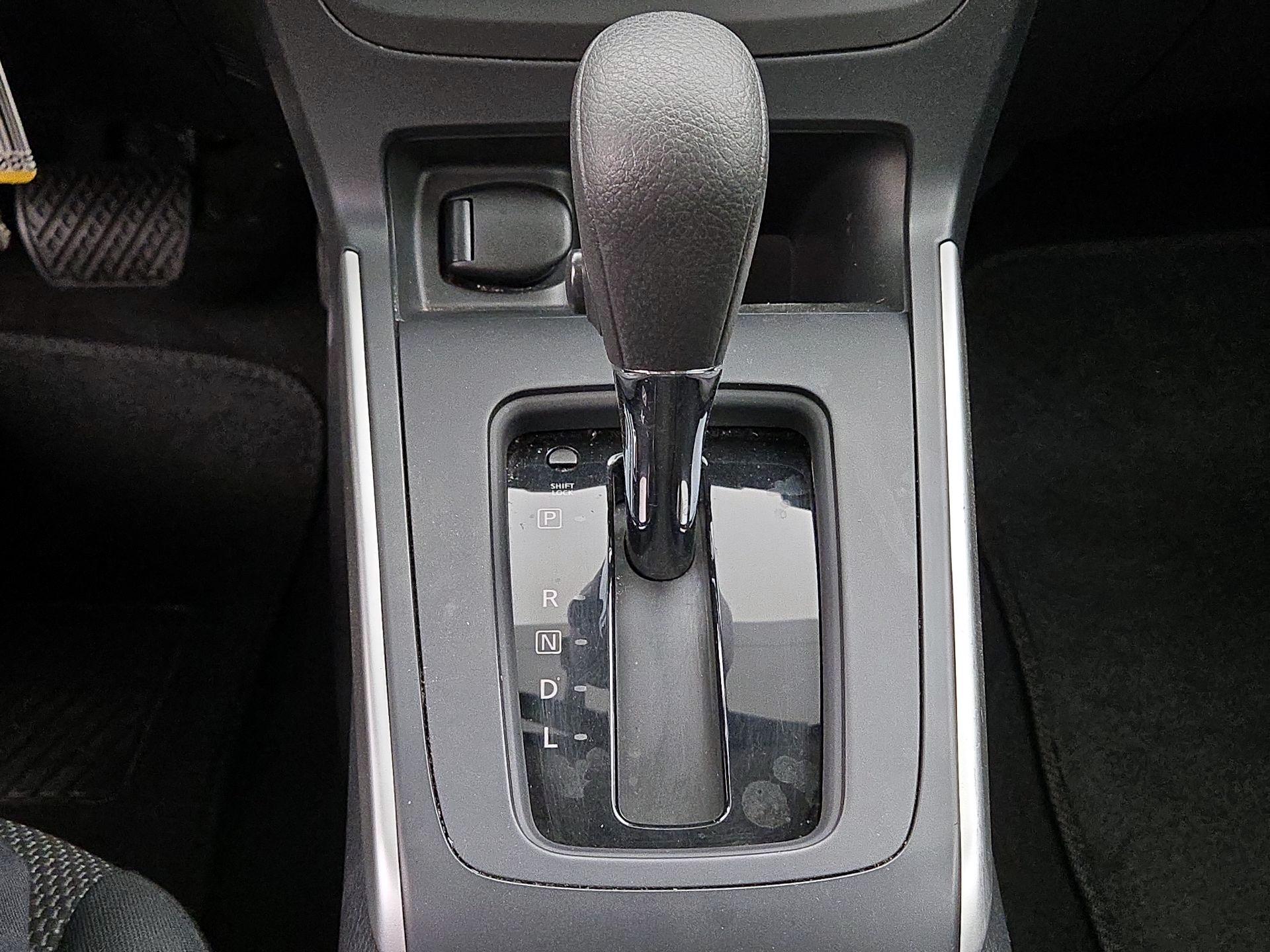 Thumbnail: 2016 Nissan Sentra - 17