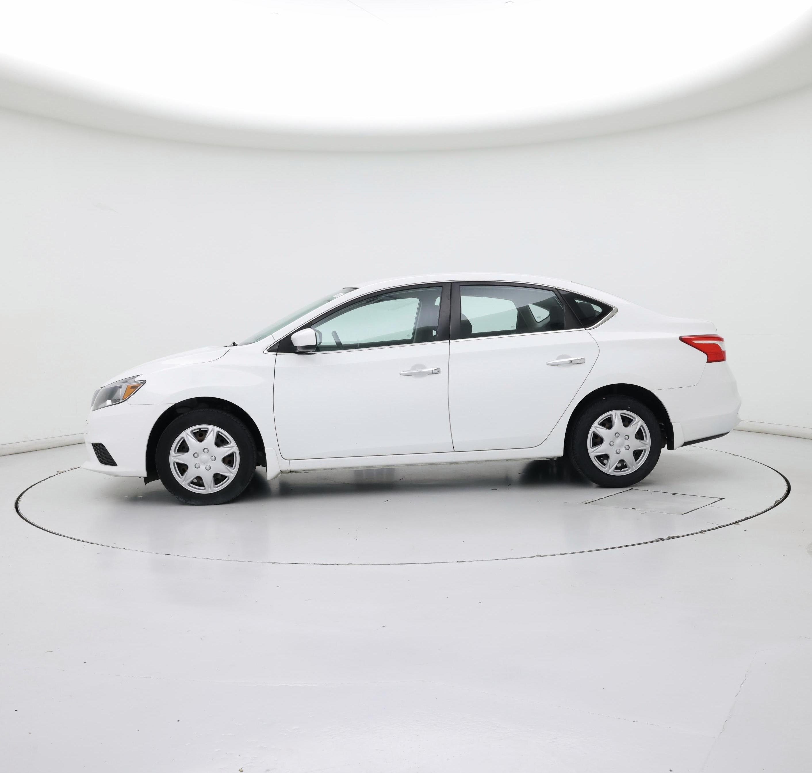 Thumbnail: 2016 Nissan Sentra - 3