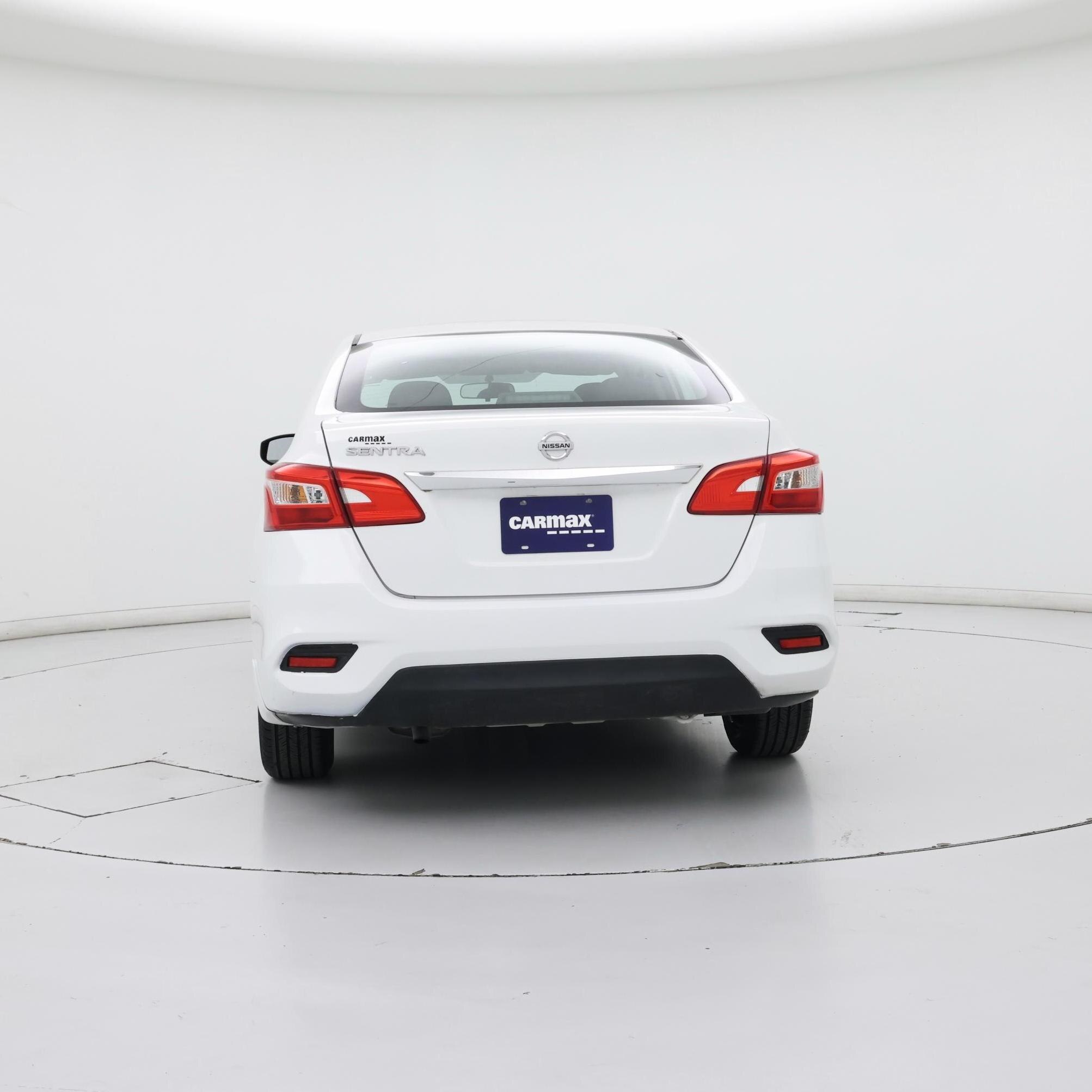 Thumbnail: 2016 Nissan Sentra - 6