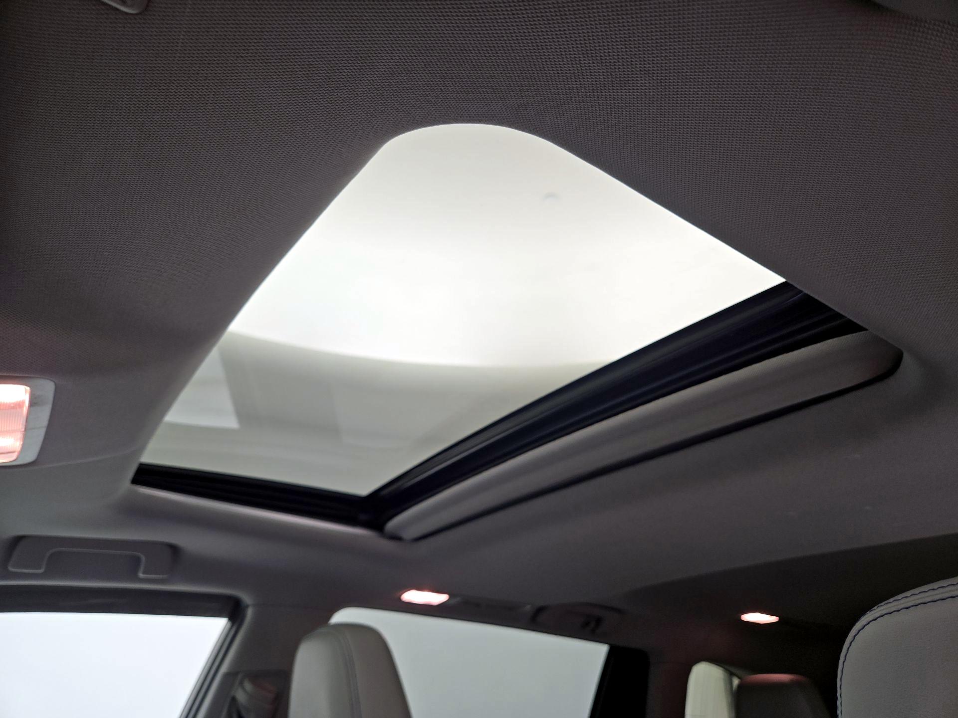 Thumbnail: 2019 Toyota Highlander - 20