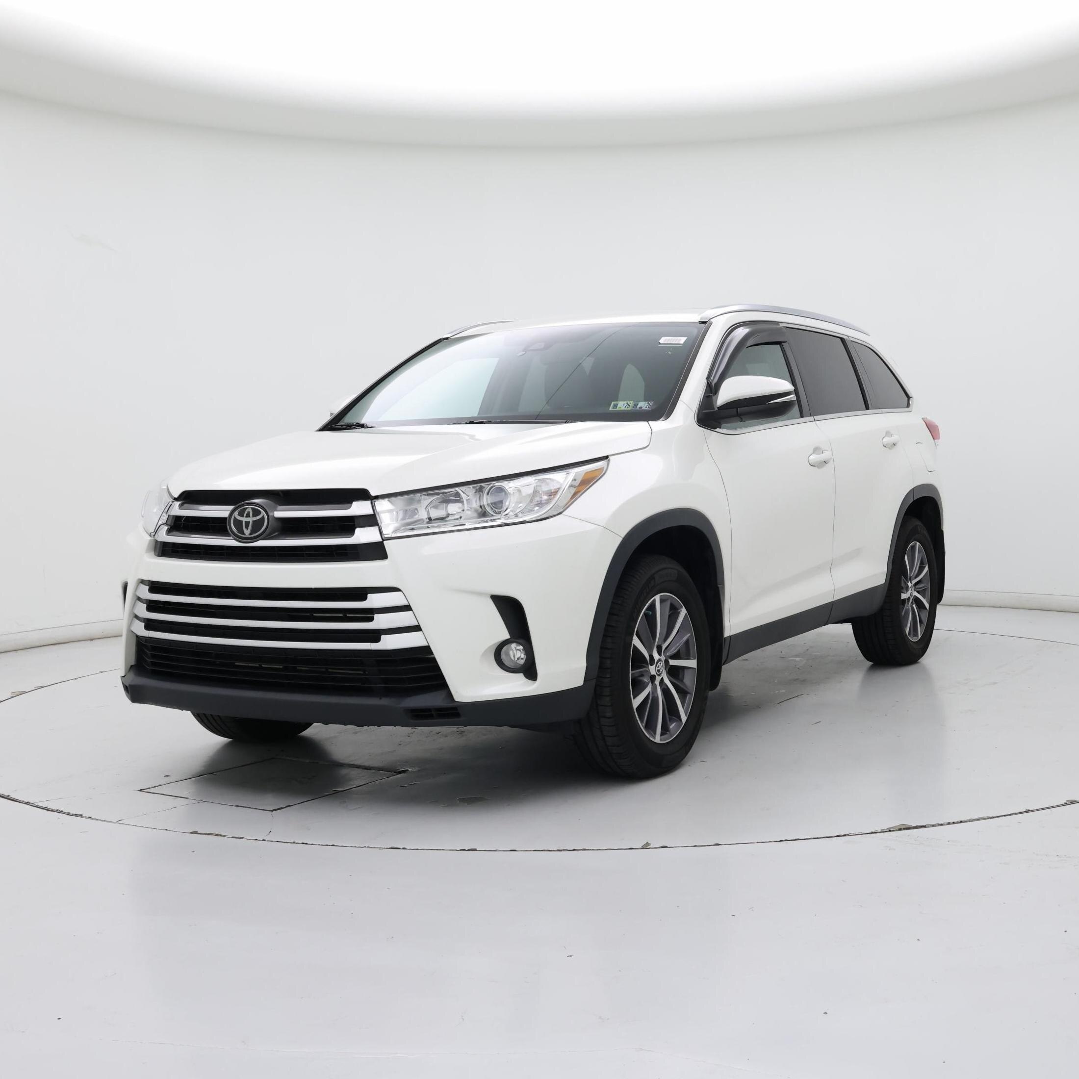 Thumbnail: 2019 Toyota Highlander - 4