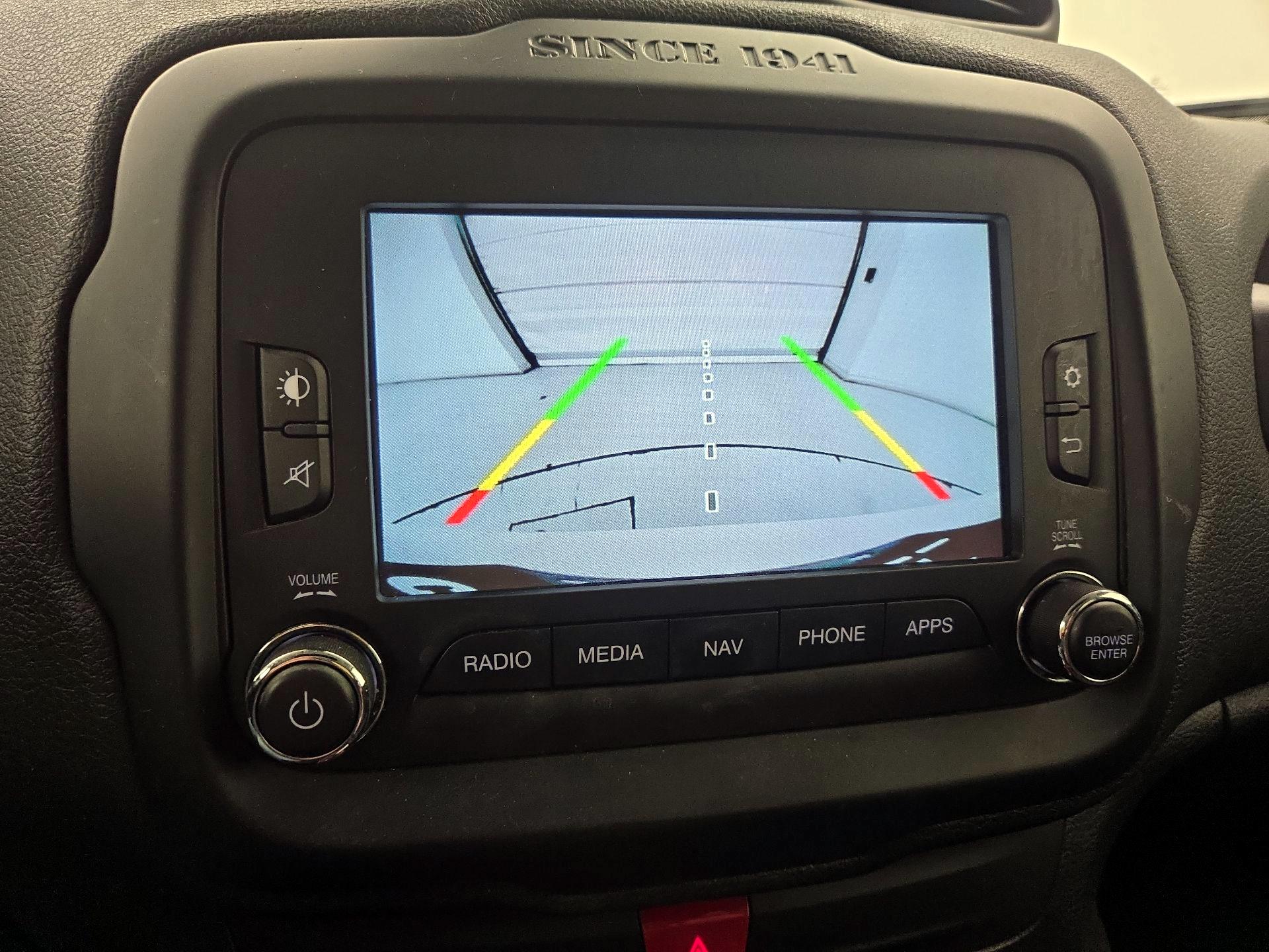 Thumbnail: 2017 Jeep Renegade - 15