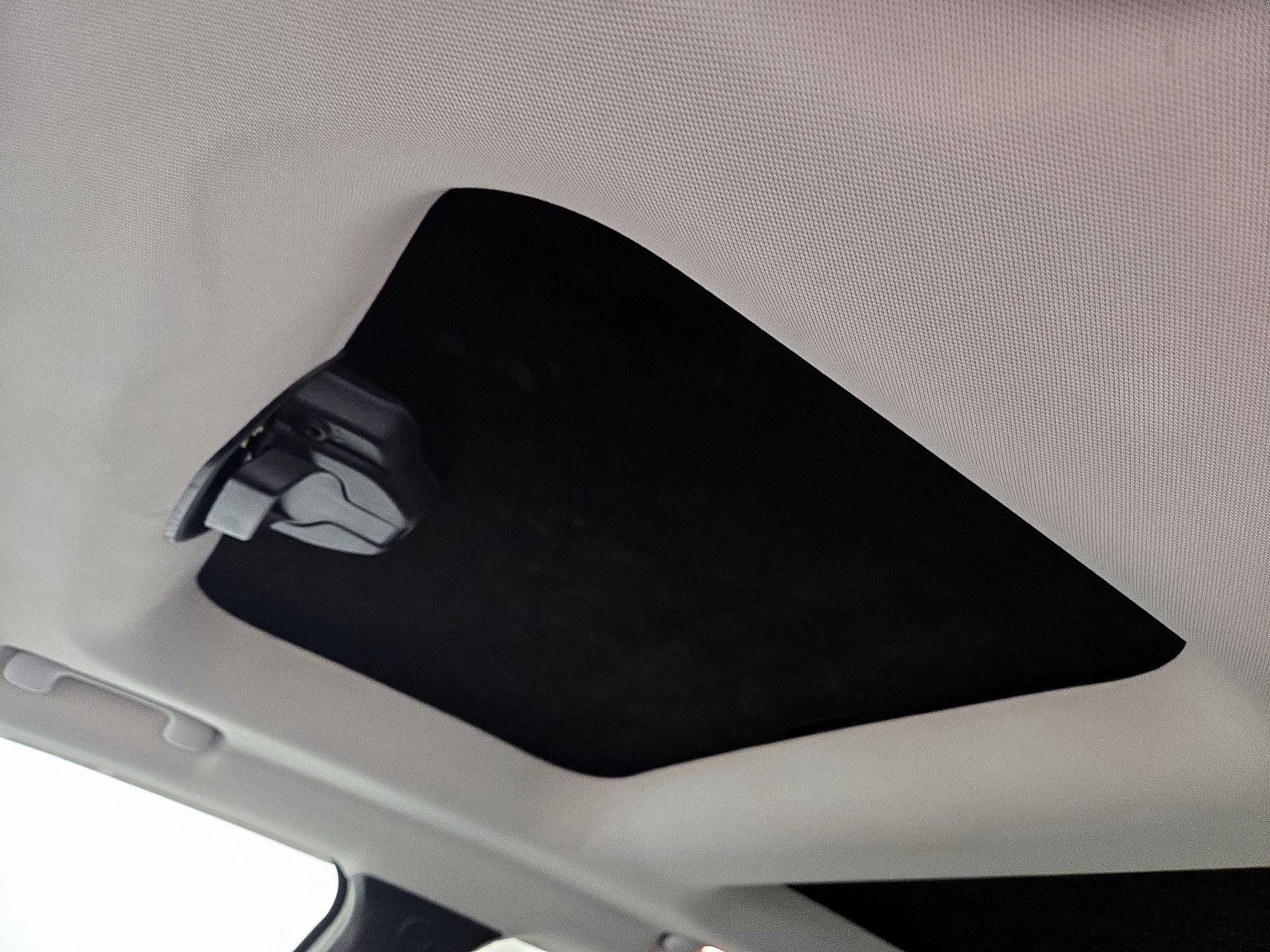 Thumbnail: 2017 Jeep Renegade - 20