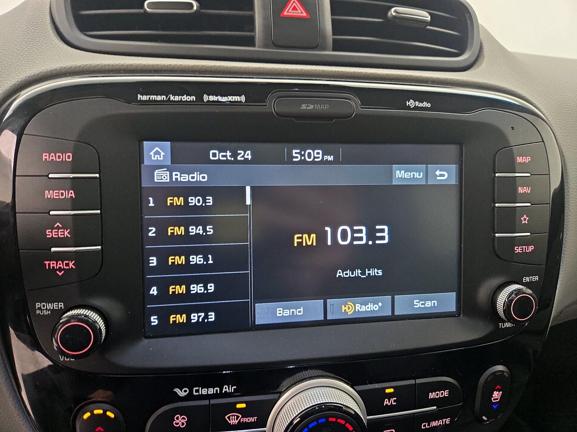 Thumbnail: 2019 Kia Soul - 16