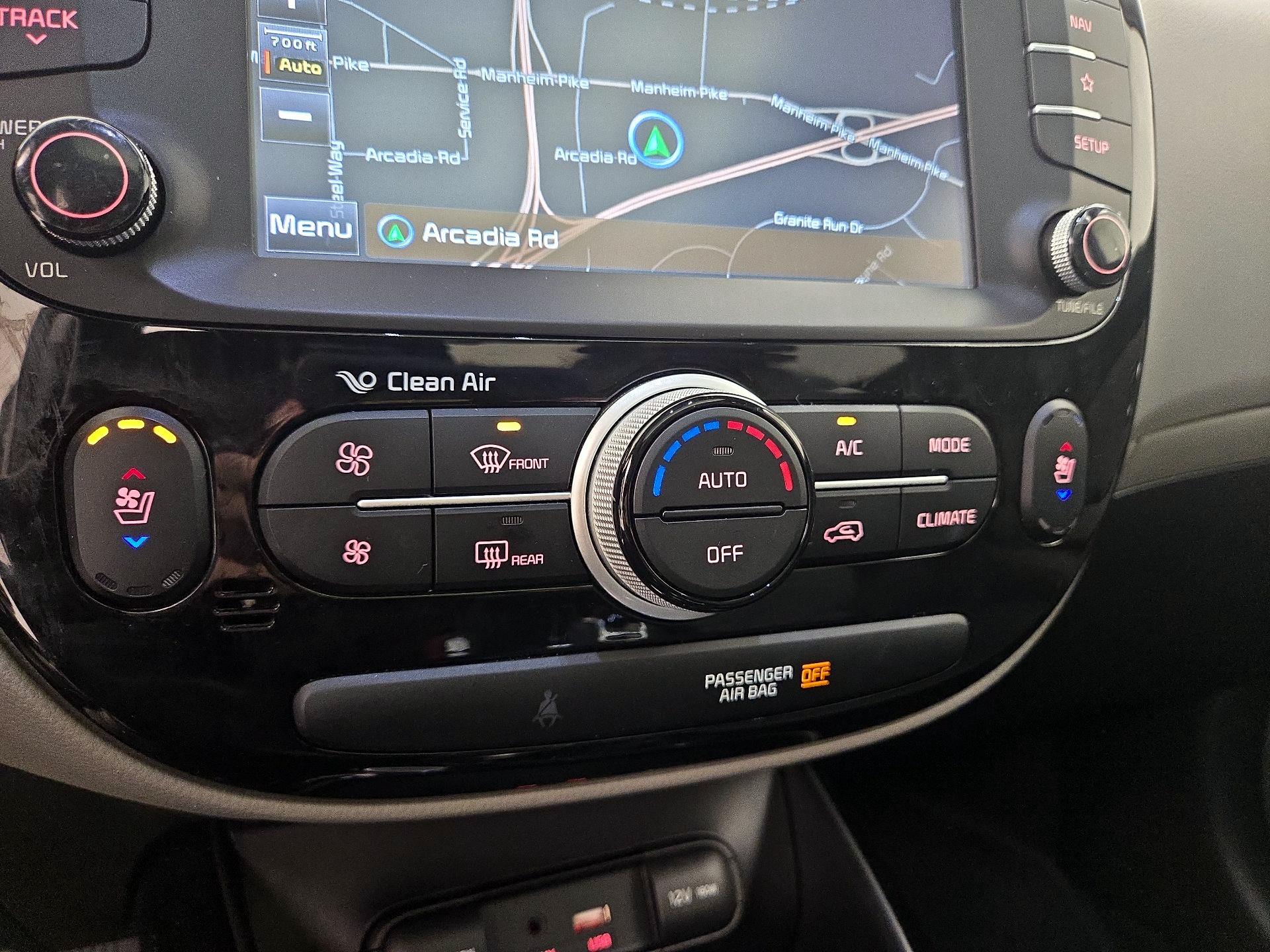 Thumbnail: 2019 Kia Soul - 17