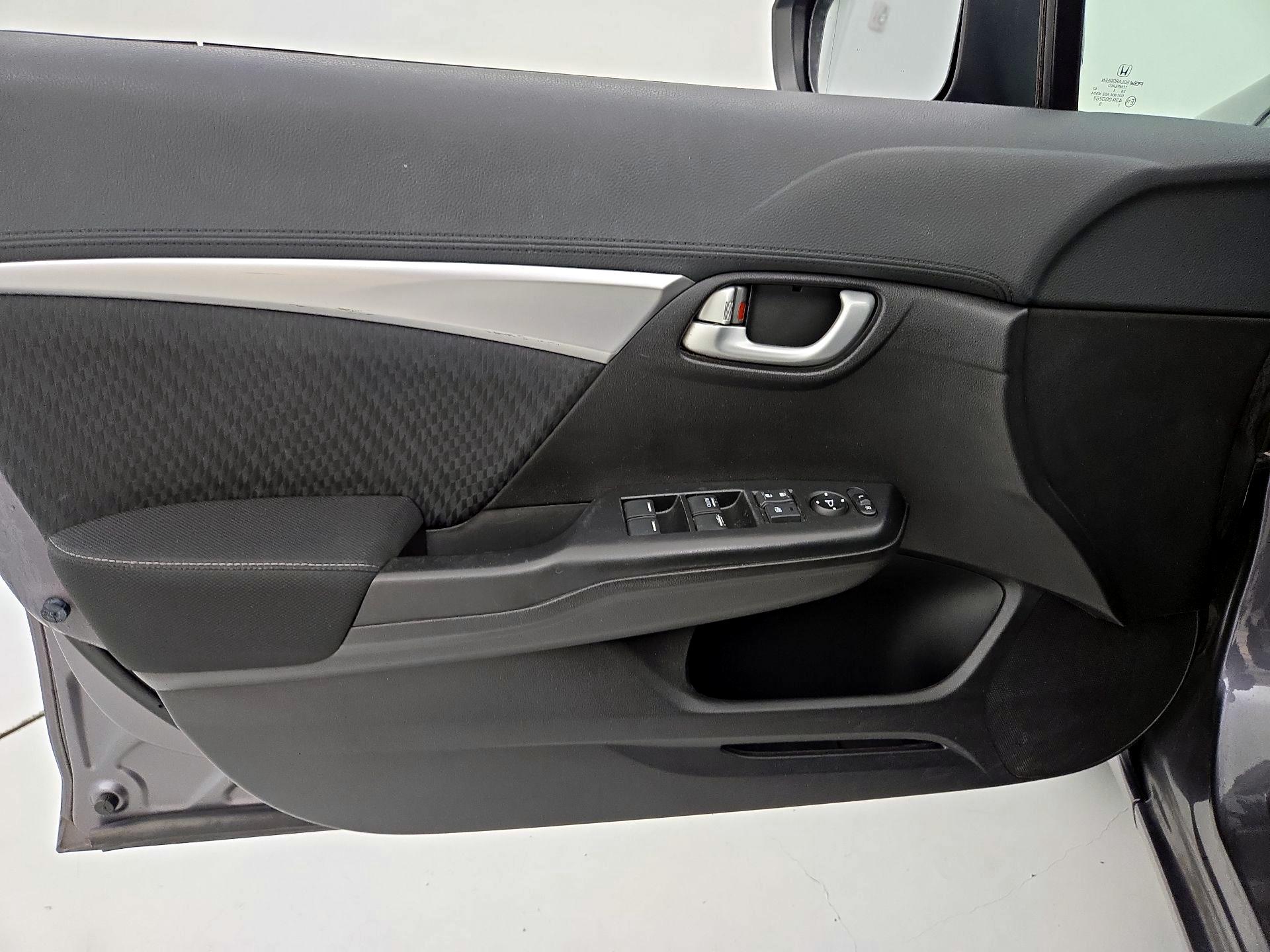 Thumbnail: 2015 Honda Civic - 12