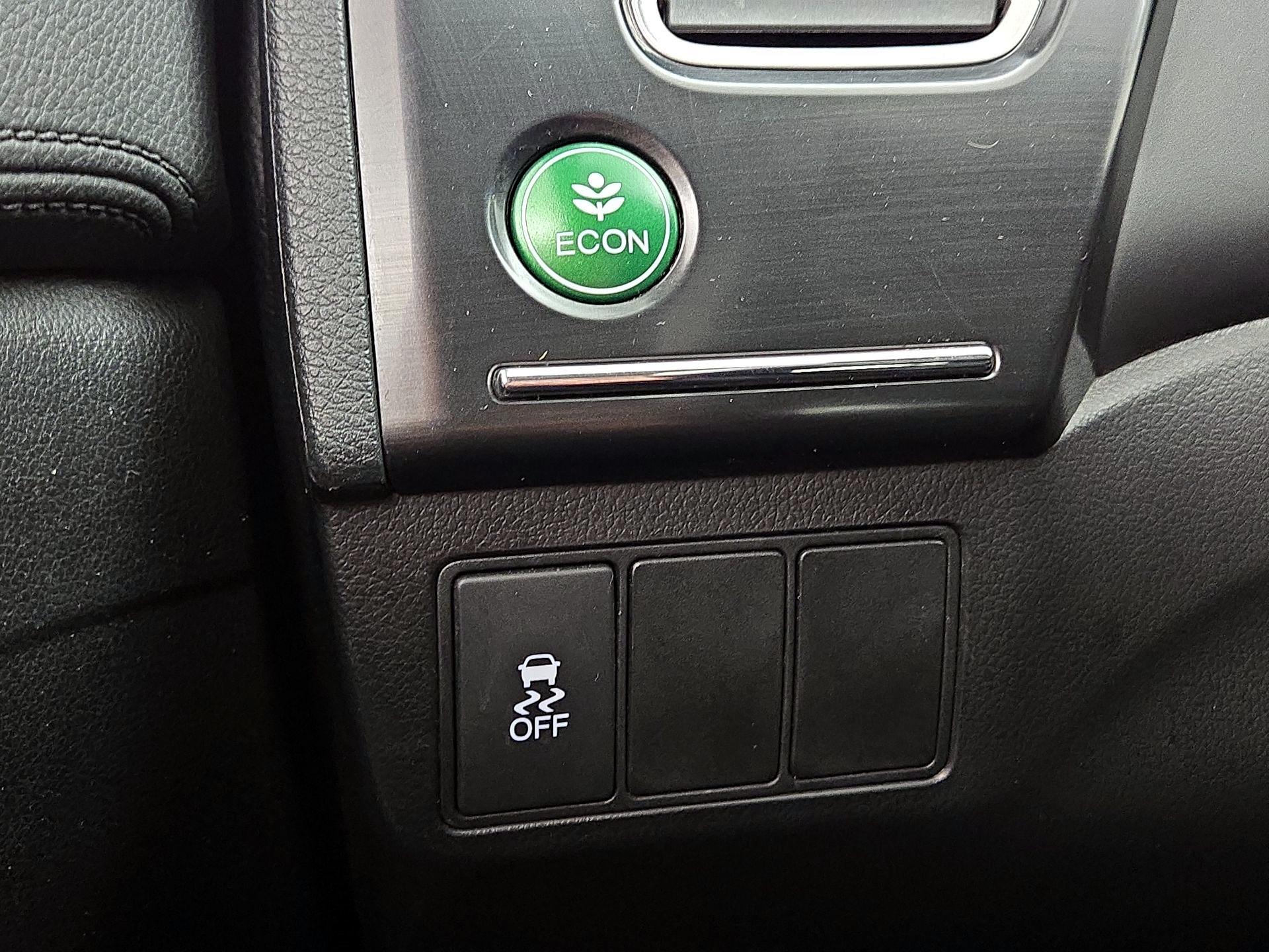 Thumbnail: 2015 Honda Civic - 13