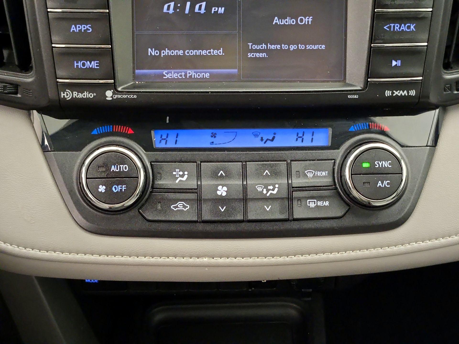 Thumbnail: 2016 Toyota RAV4 - 16