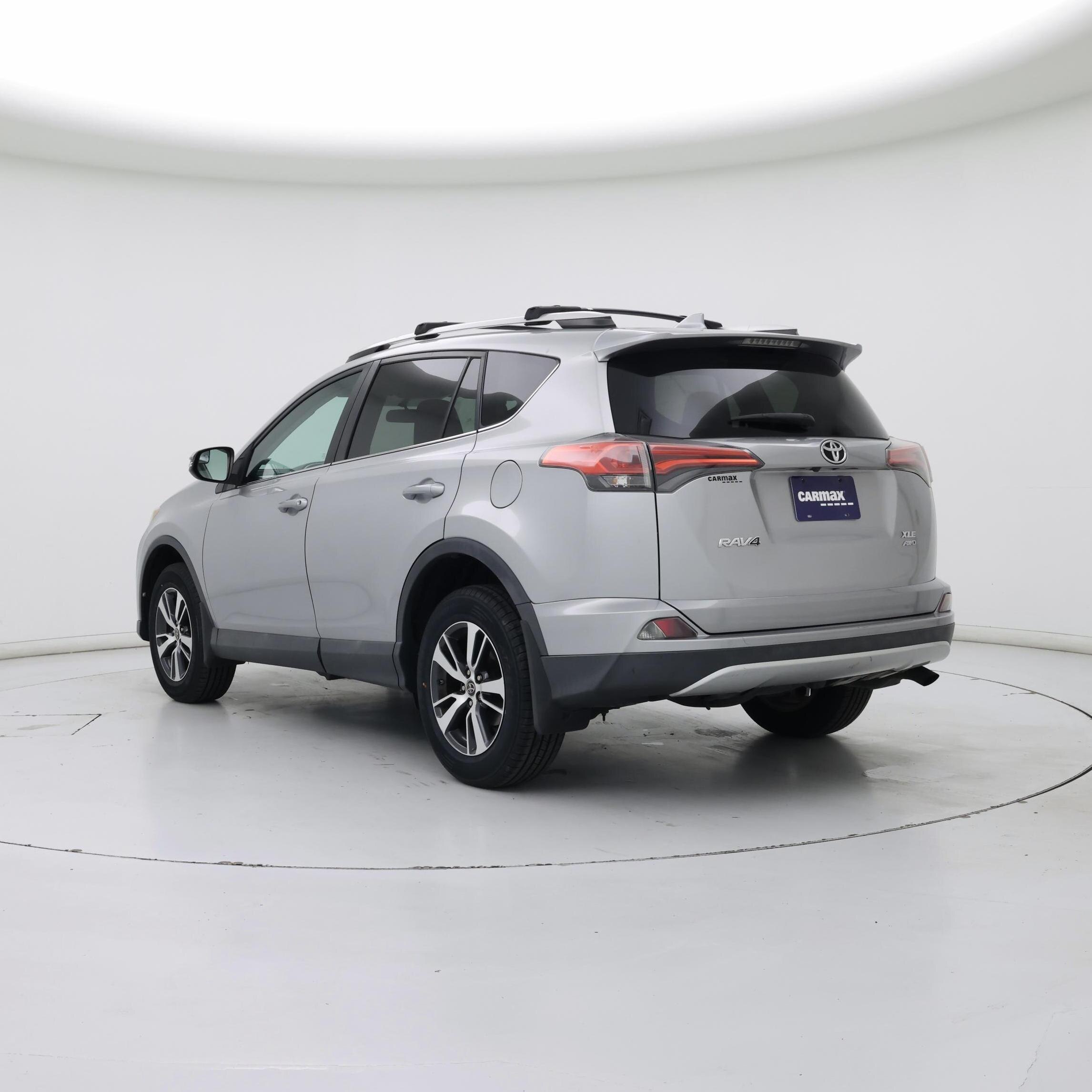 Thumbnail: 2016 Toyota RAV4 - 2