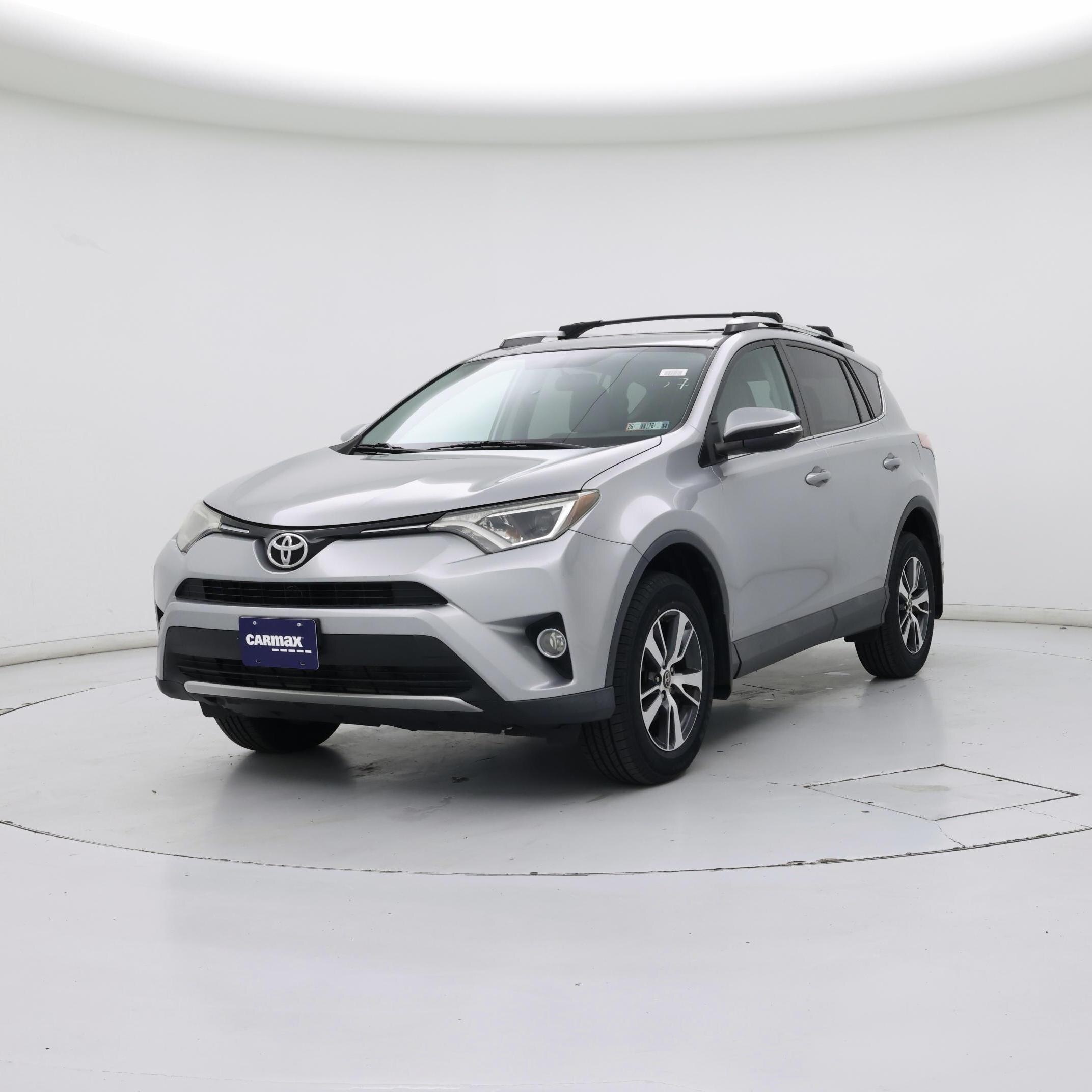 Thumbnail: 2016 Toyota RAV4 - 4