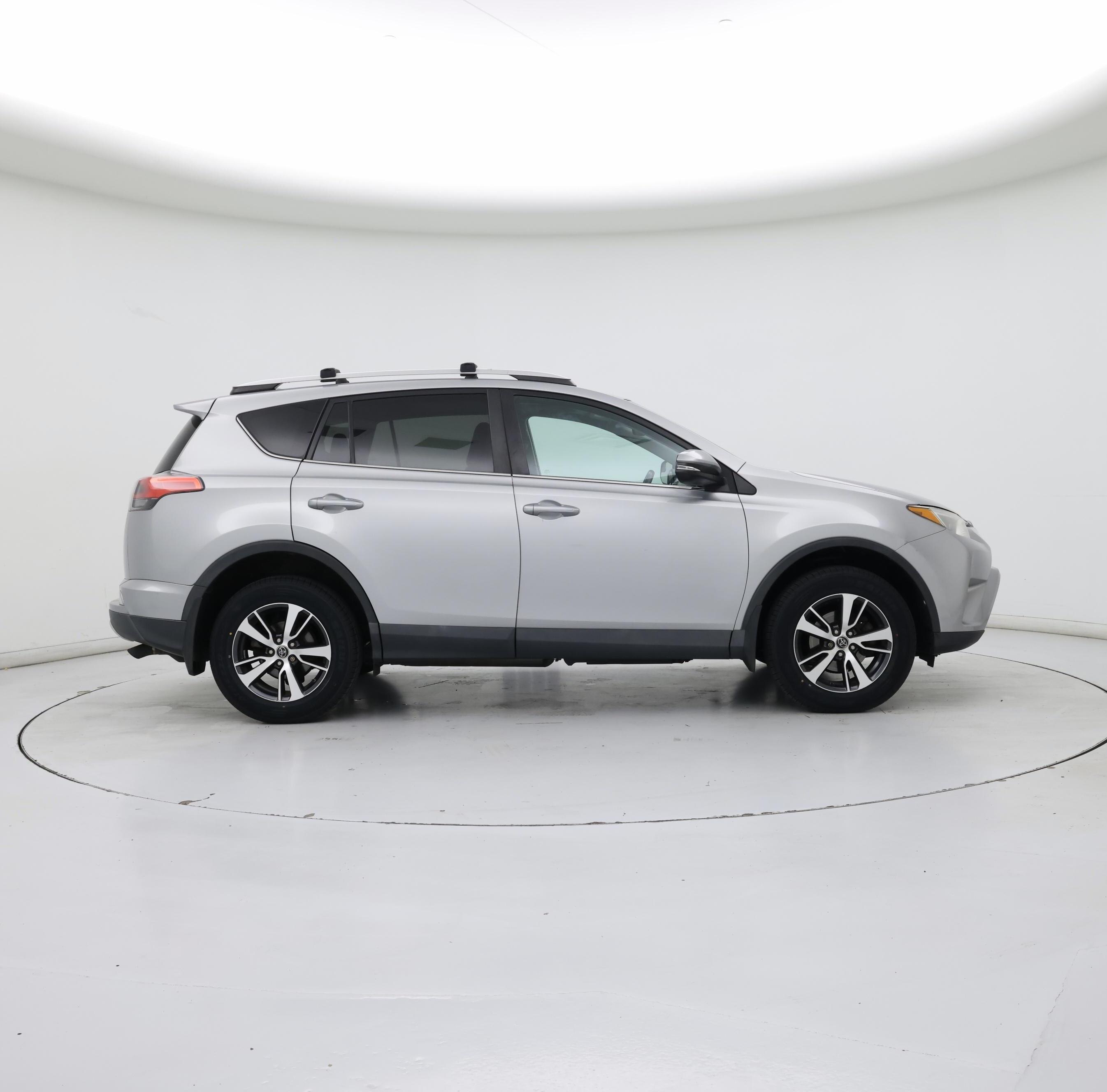 Thumbnail: 2016 Toyota RAV4 - 7