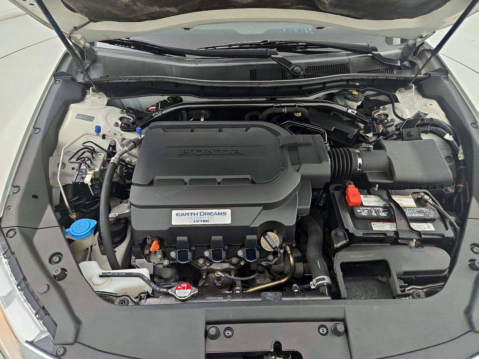 Thumbnail: 2014 Honda Accord Crosstour - 20