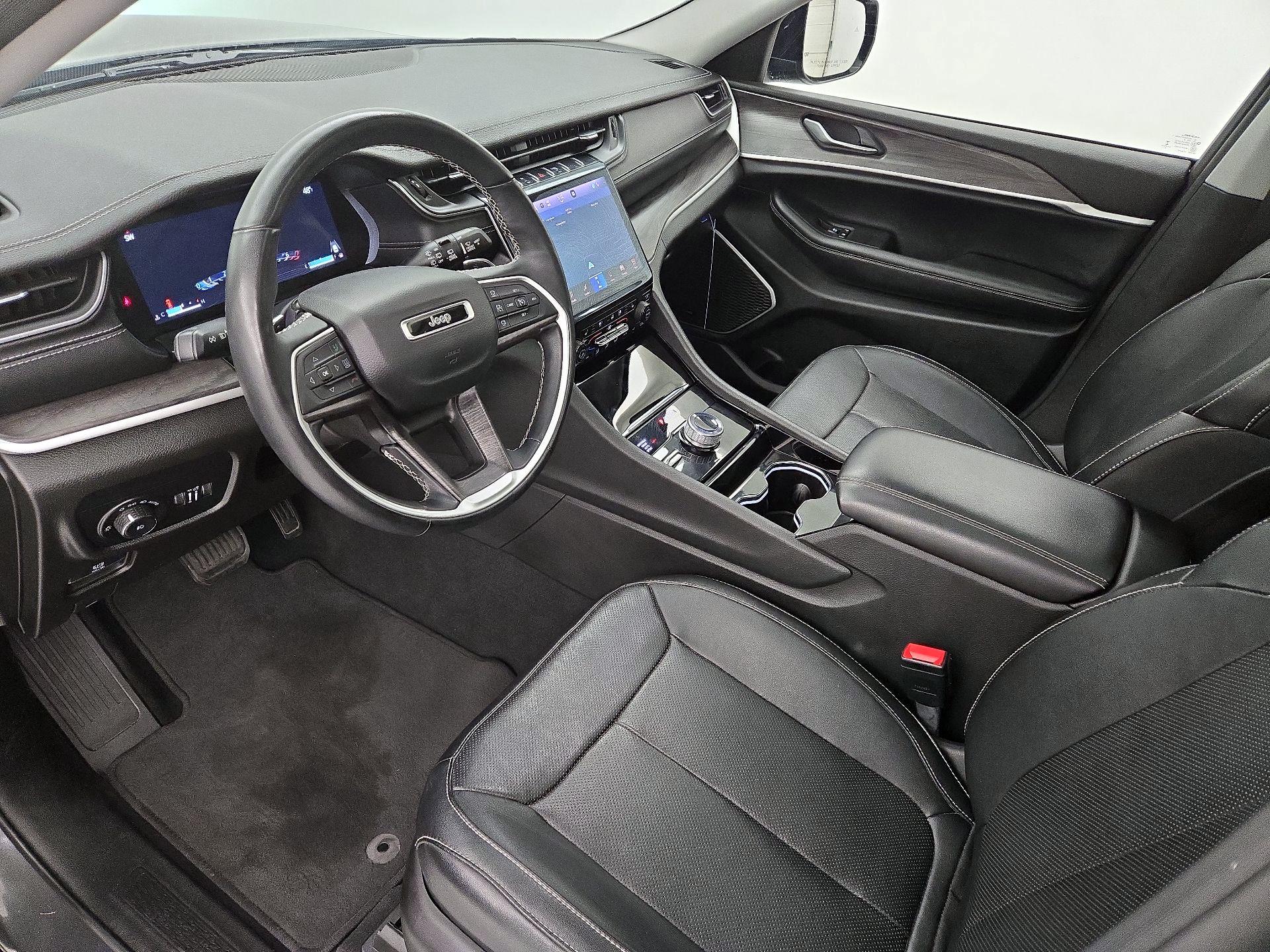 Thumbnail: 2022 Jeep Grand Cherokee L - 11