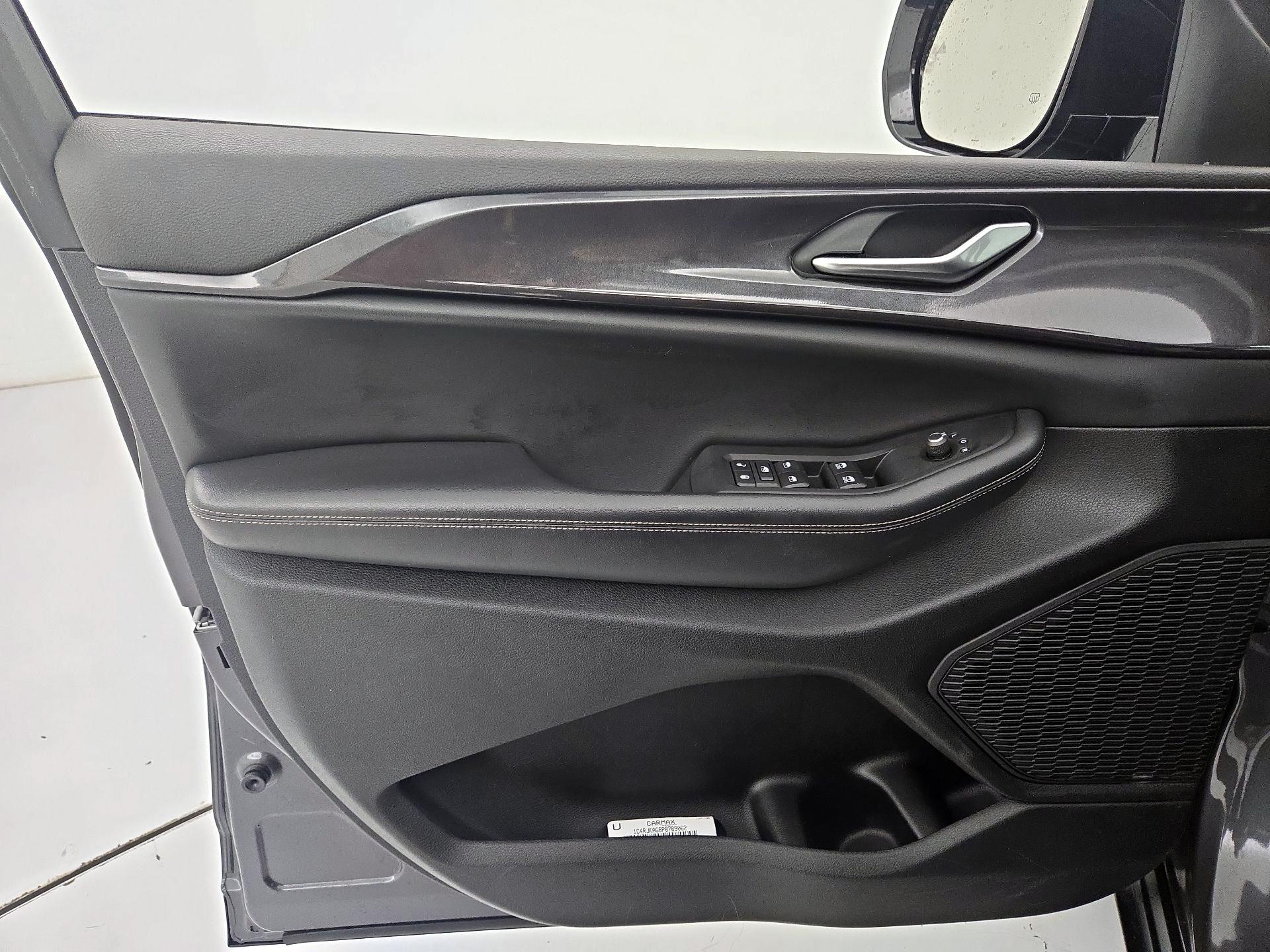 Thumbnail: 2023 Jeep Grand Cherokee L - 12