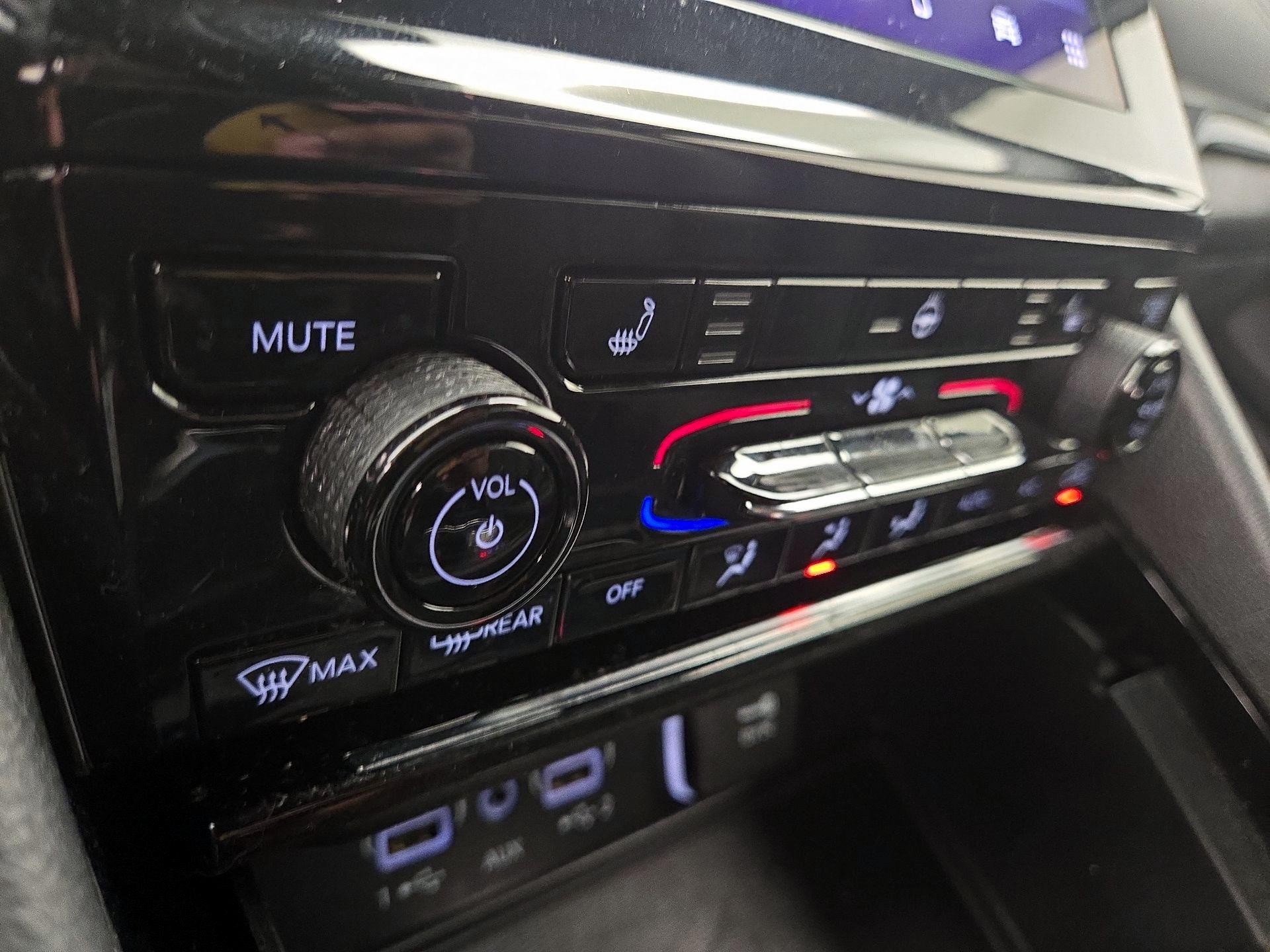 Thumbnail: 2023 Jeep Grand Cherokee L - 16