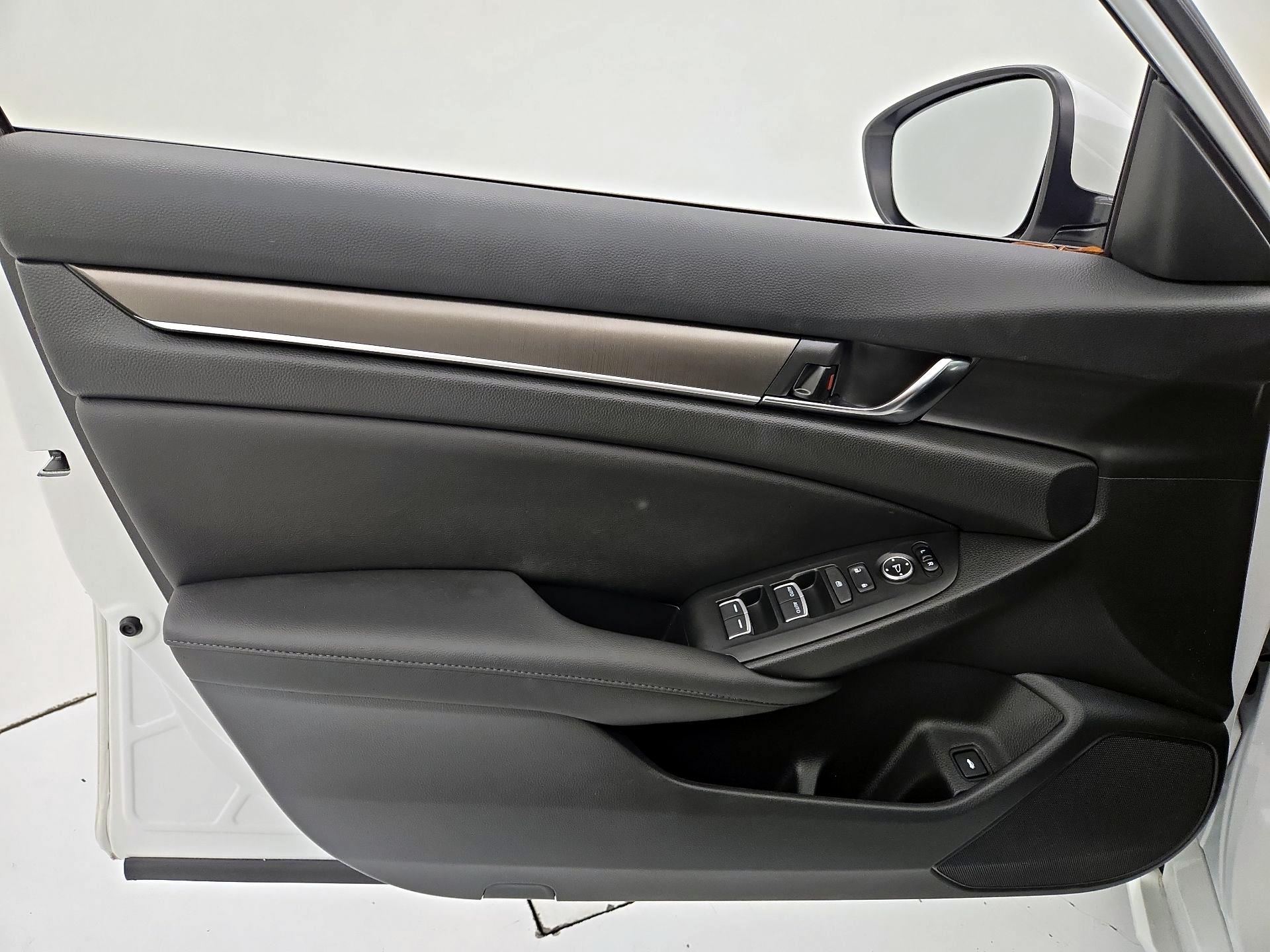 Thumbnail: 2021 Honda Accord - 12