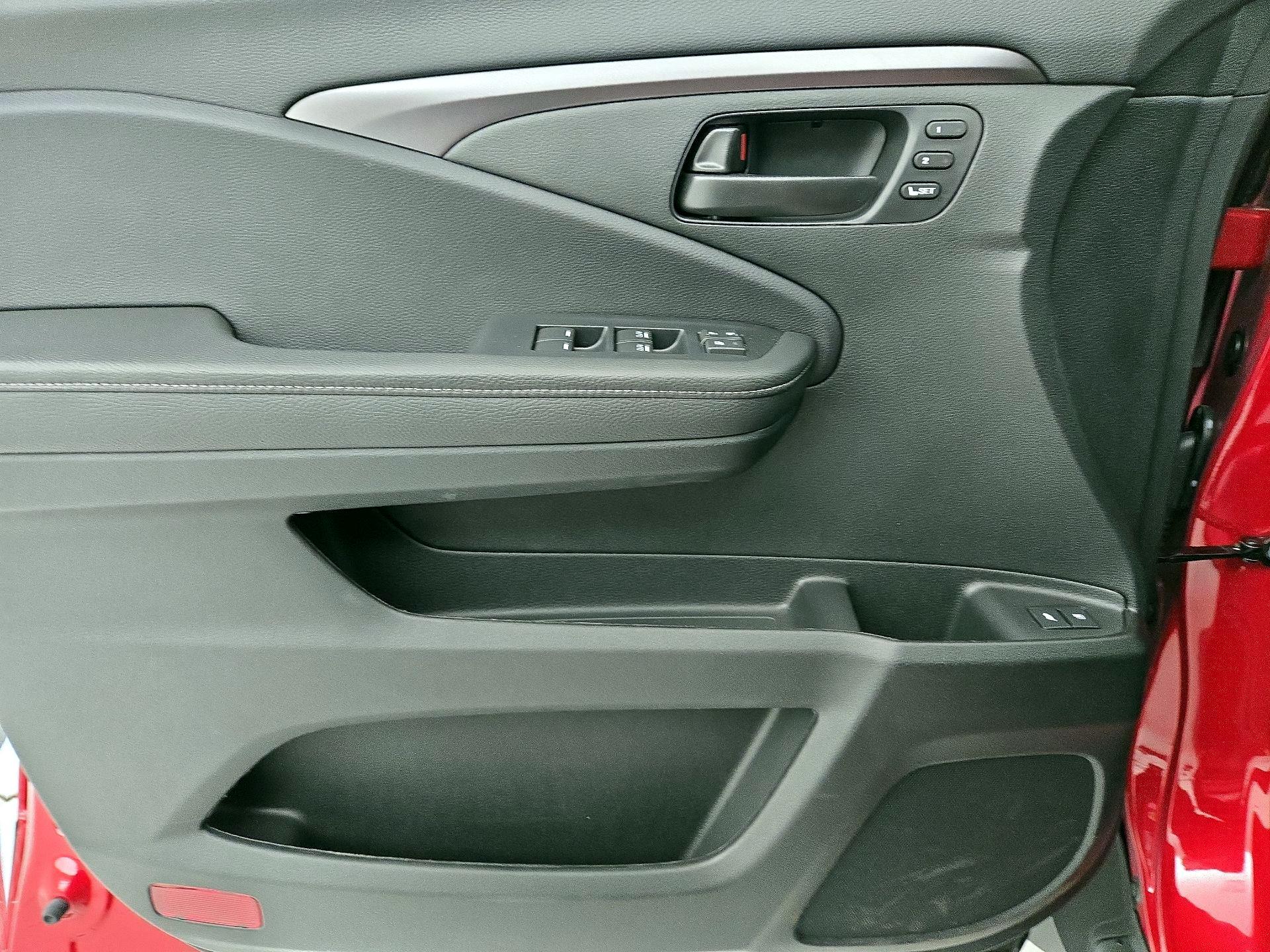 Thumbnail: 2025 Honda Passport - 12