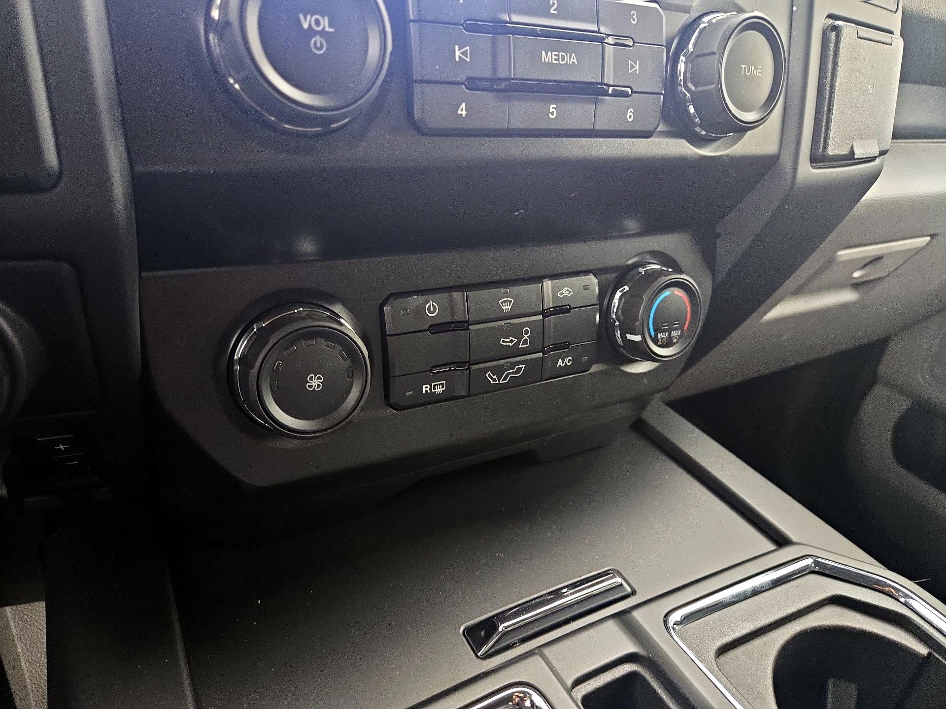 Thumbnail: 2019 Ford F-150 - 16