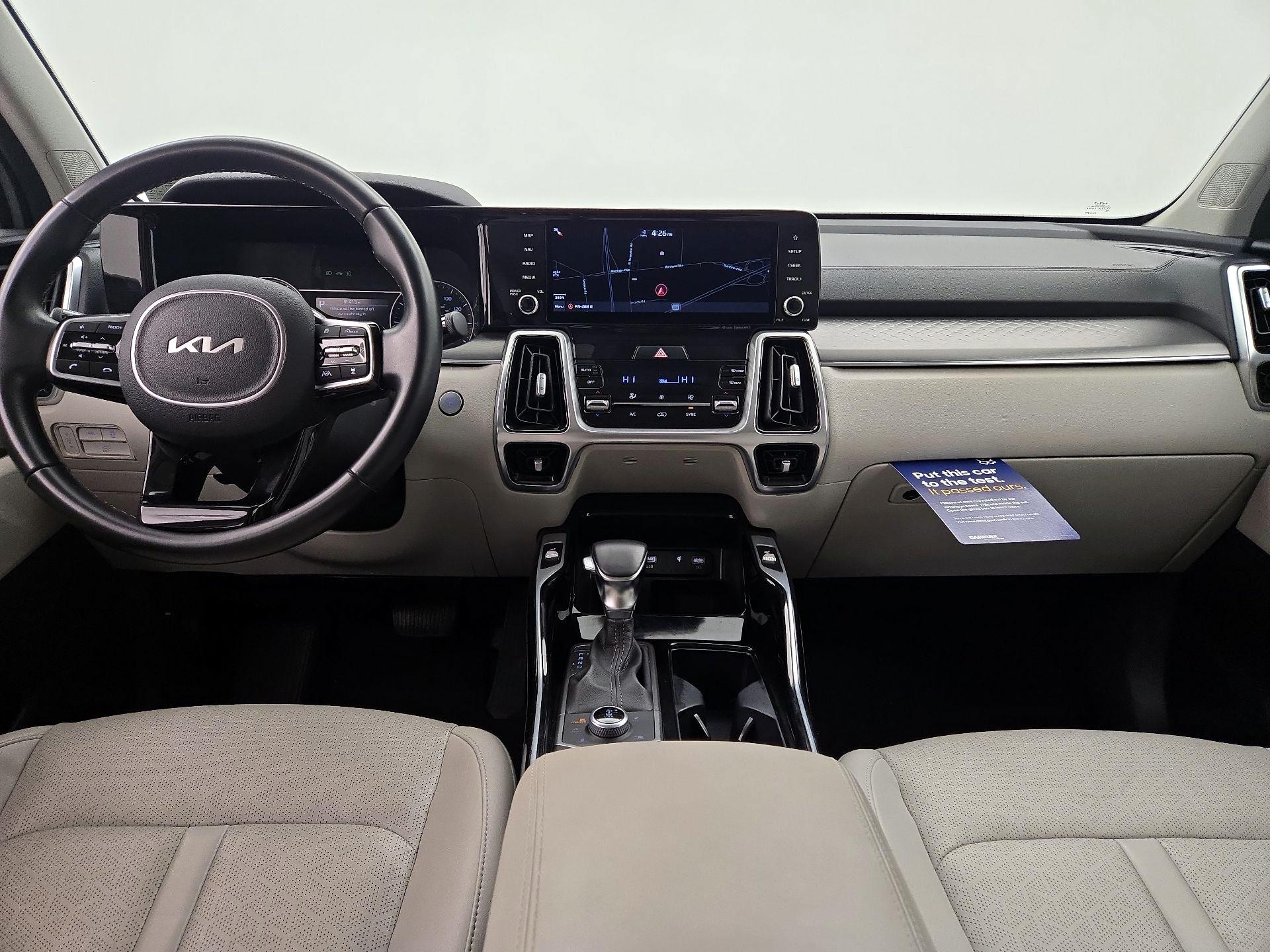 Thumbnail: 2022 Kia Sorento - 9