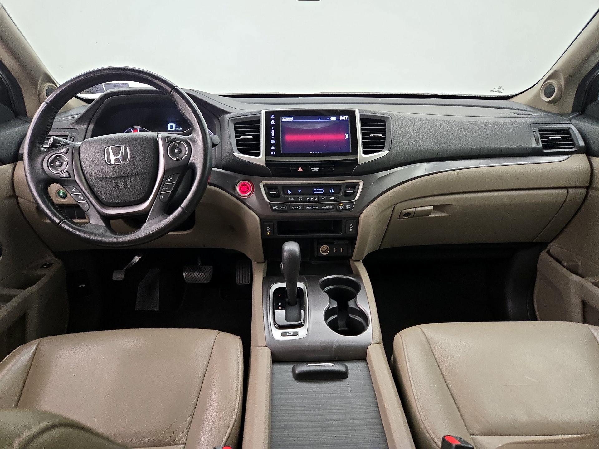 Thumbnail: 2018 Honda Pilot - 9