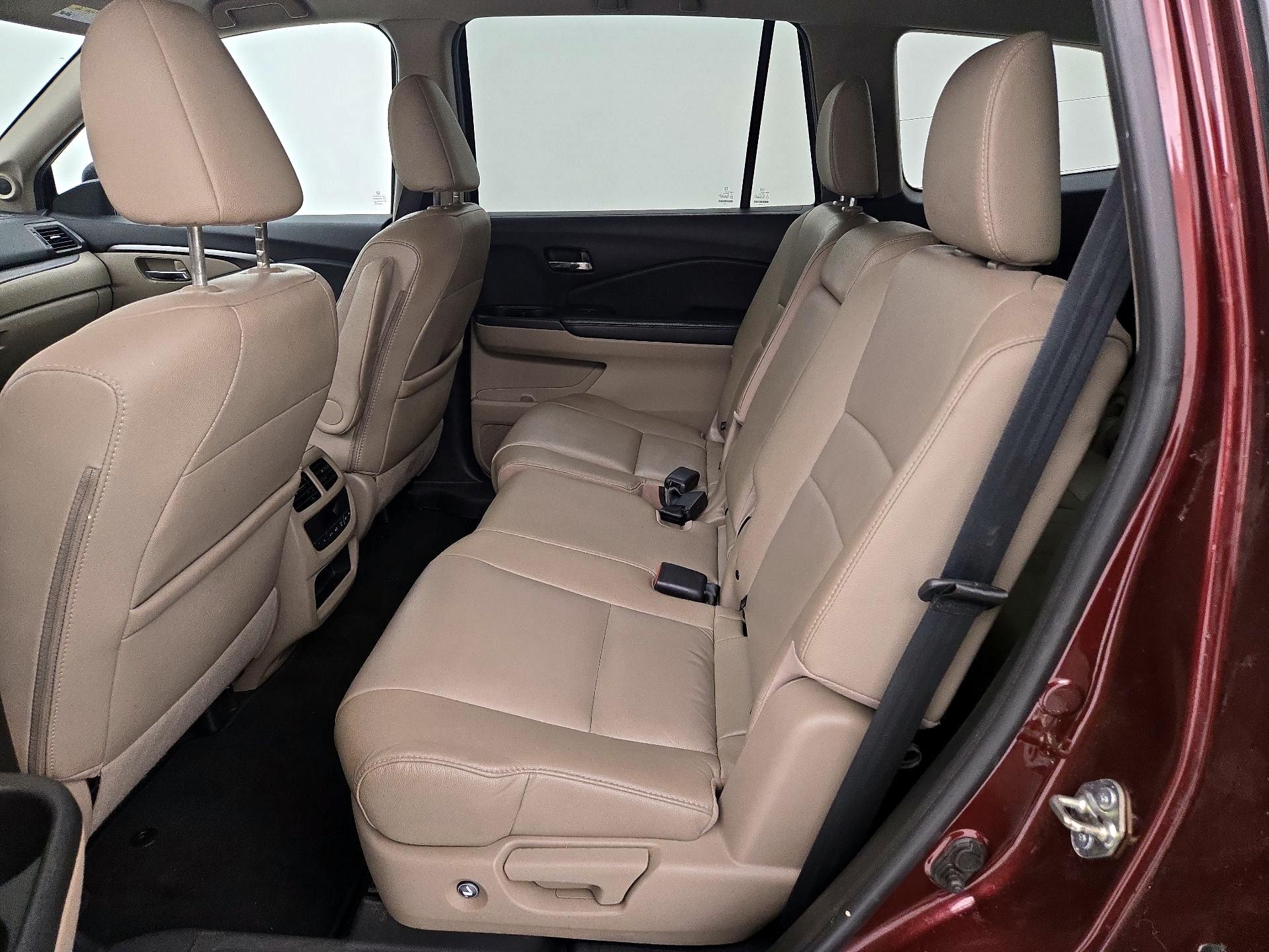 Thumbnail: 2018 Honda Pilot - 20